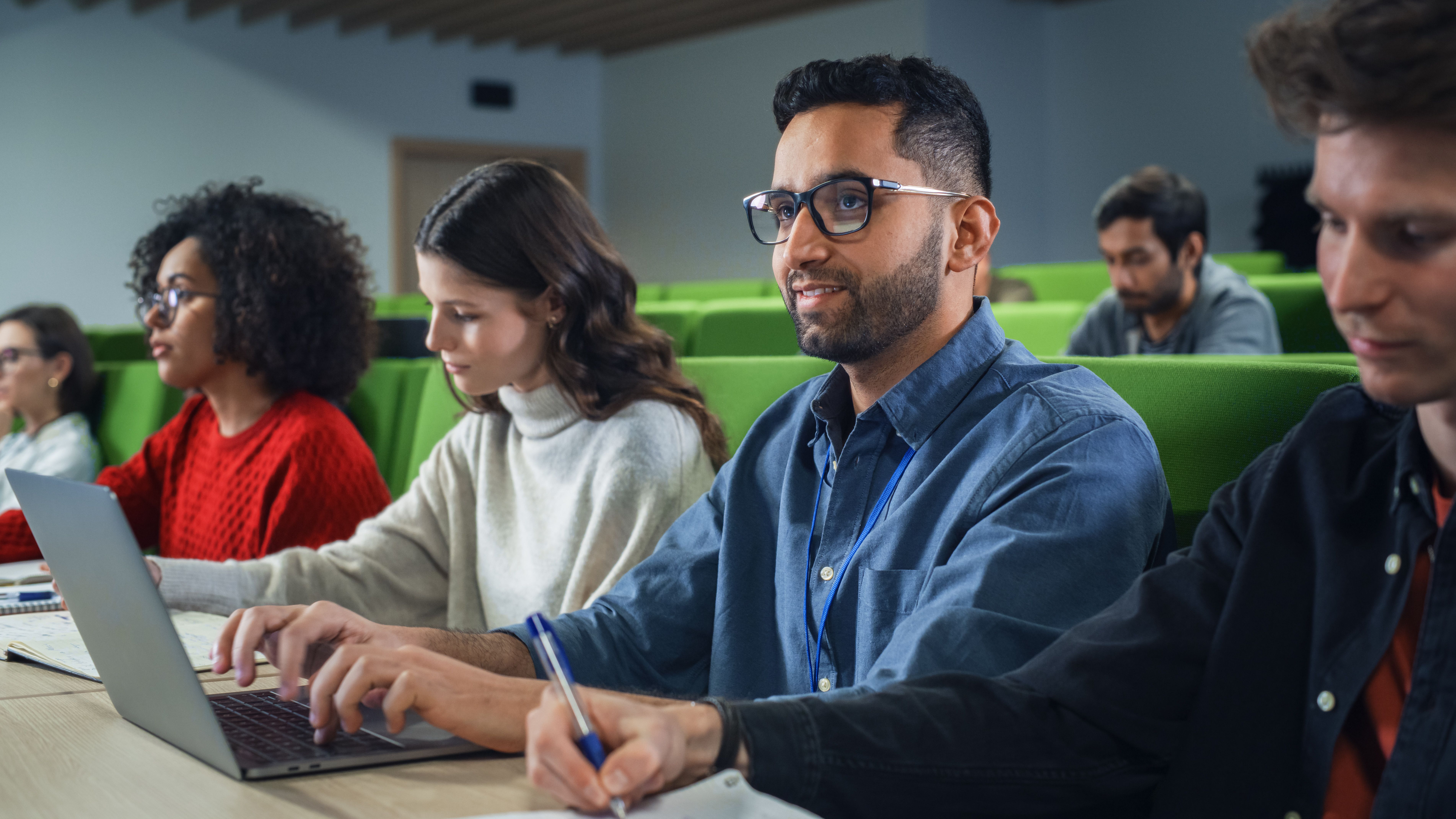 student reviews training