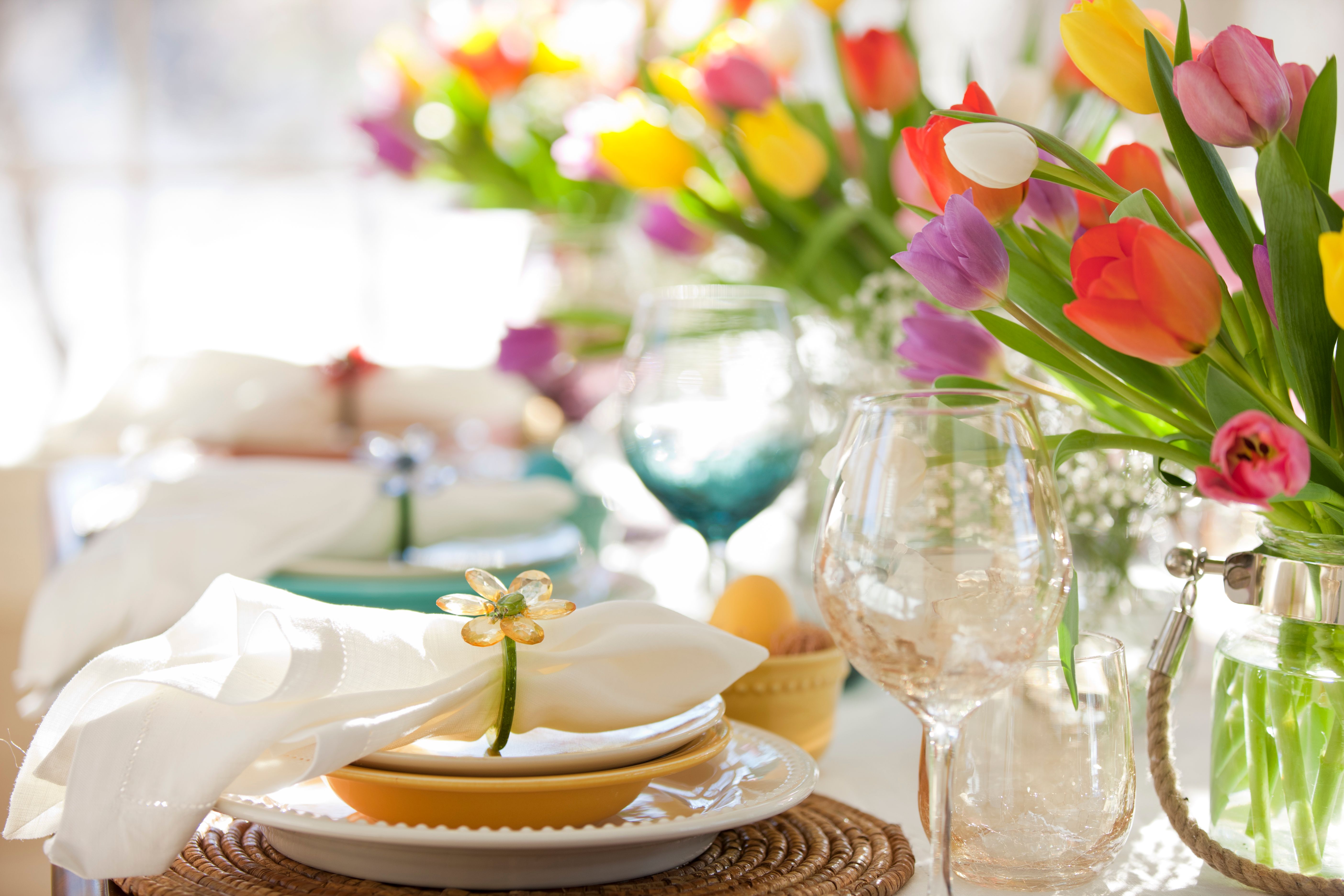 brunch table setting