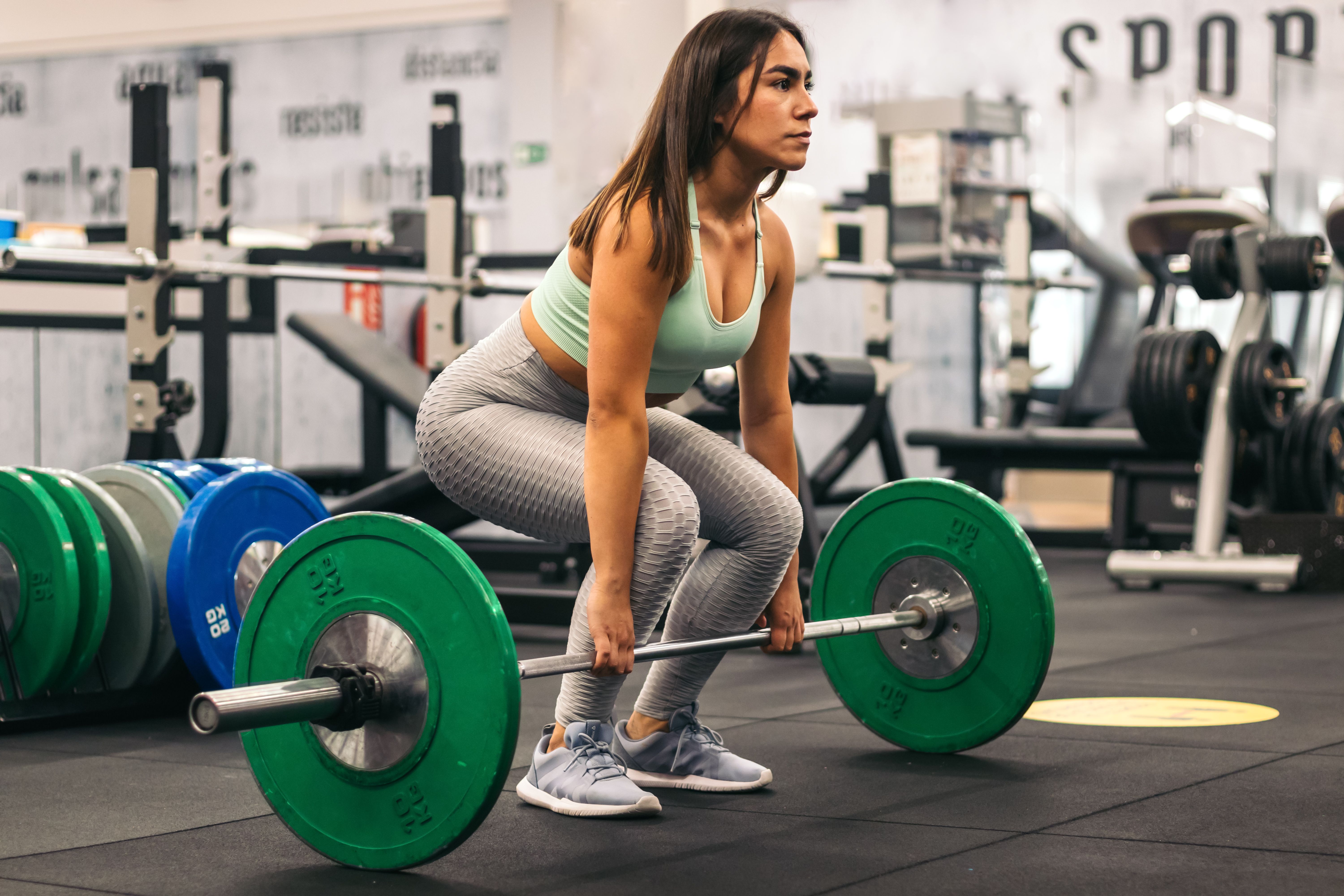 women weightlifting
