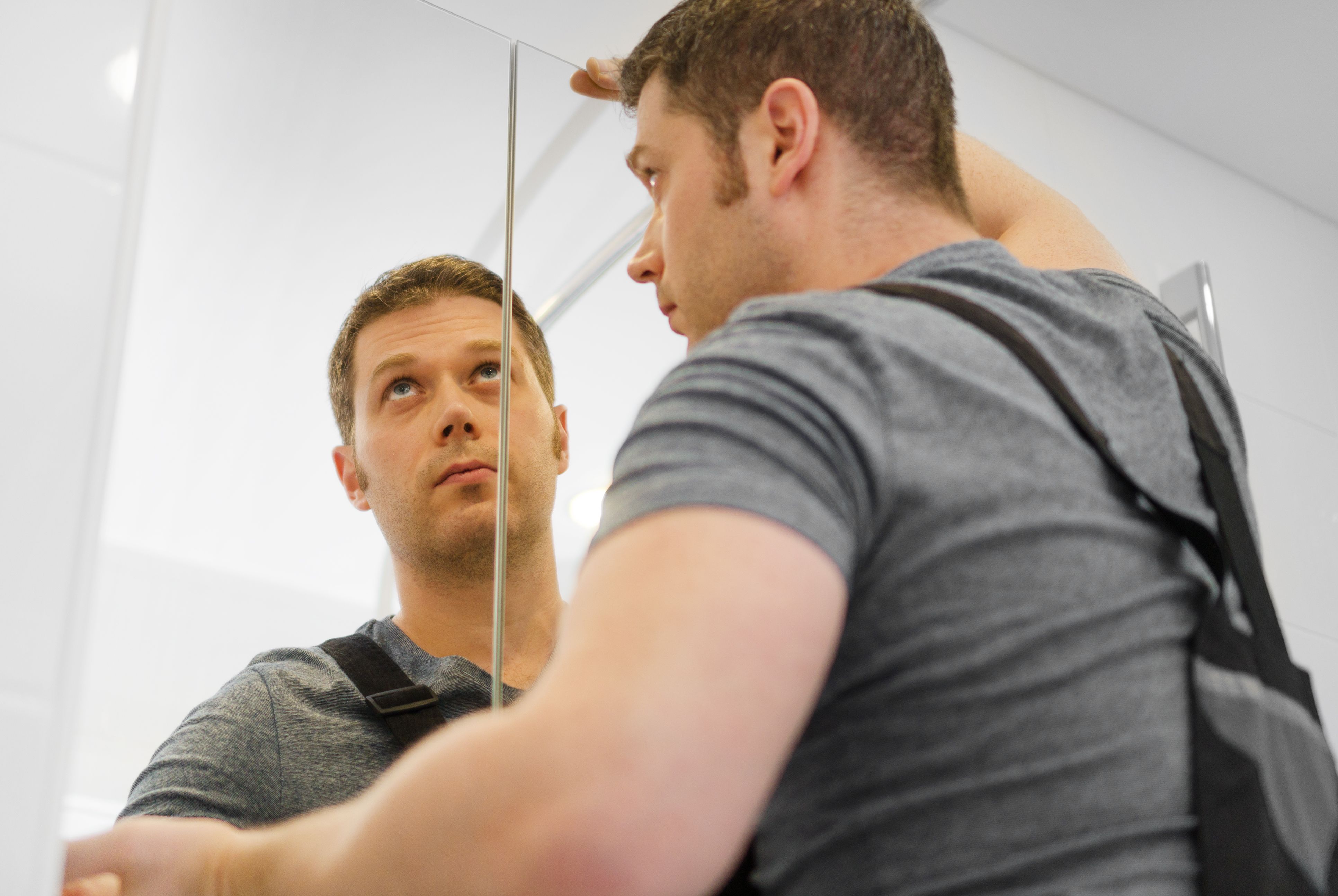 mirror mounting