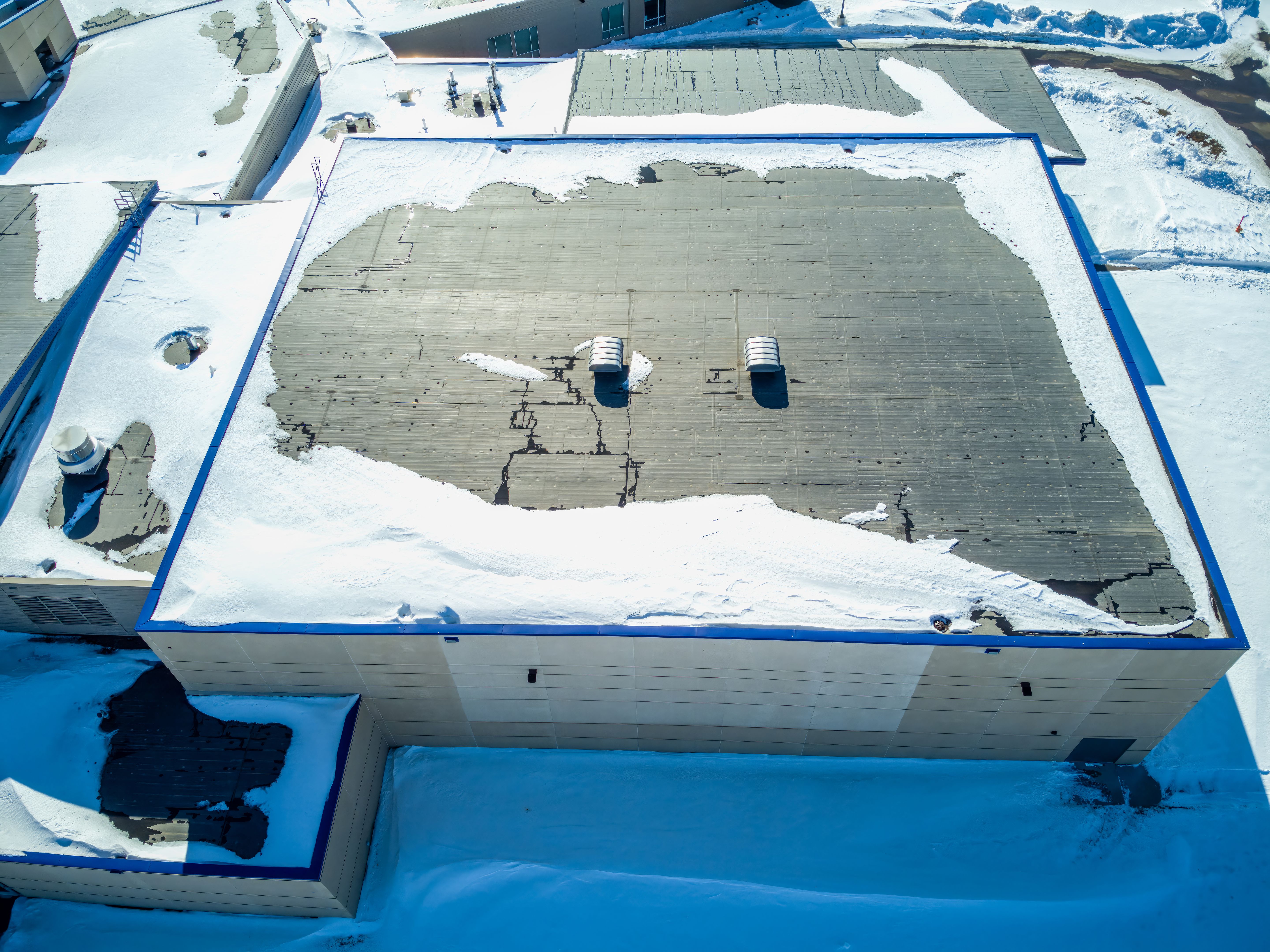 industrial roof snow