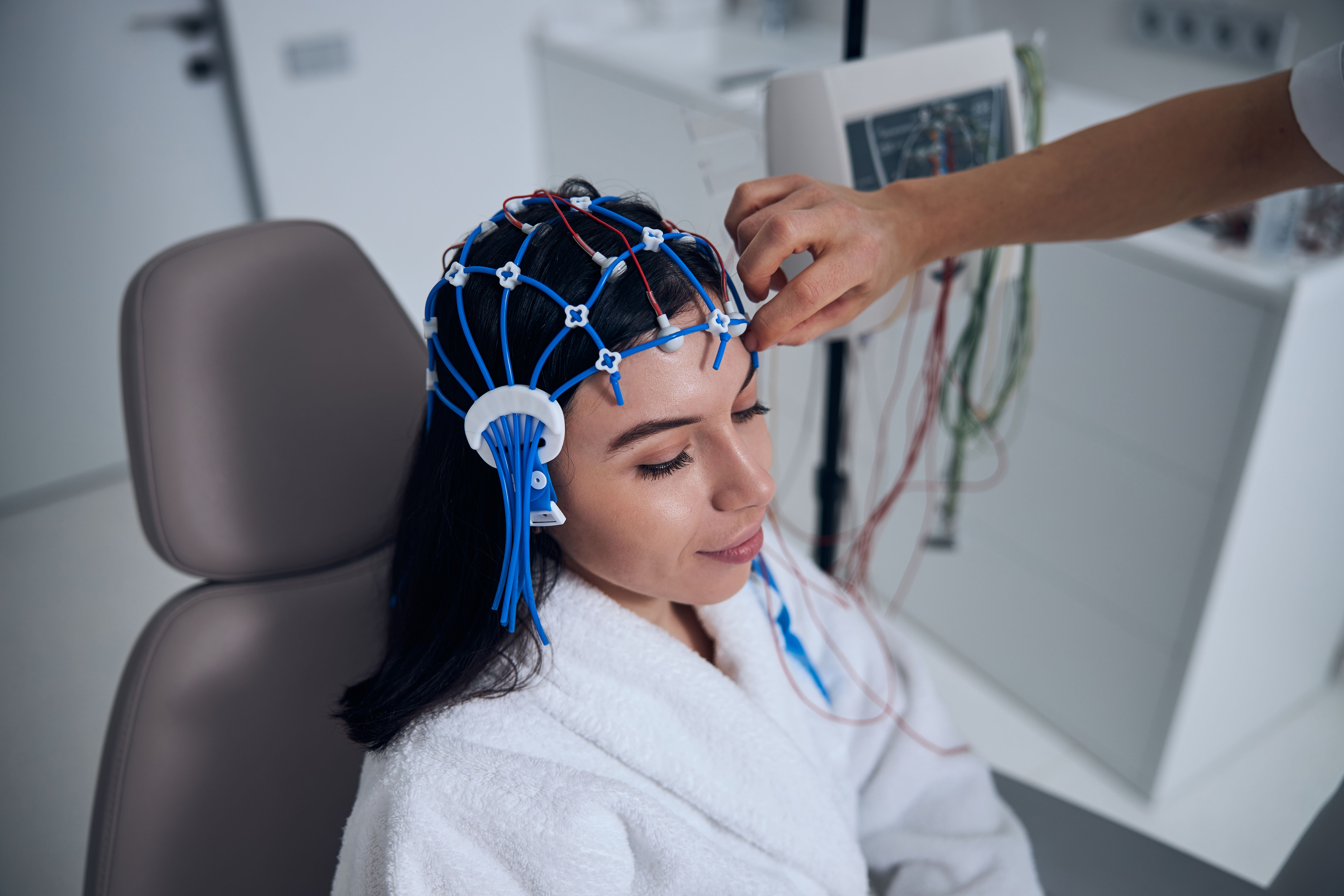 modern eeg equipment