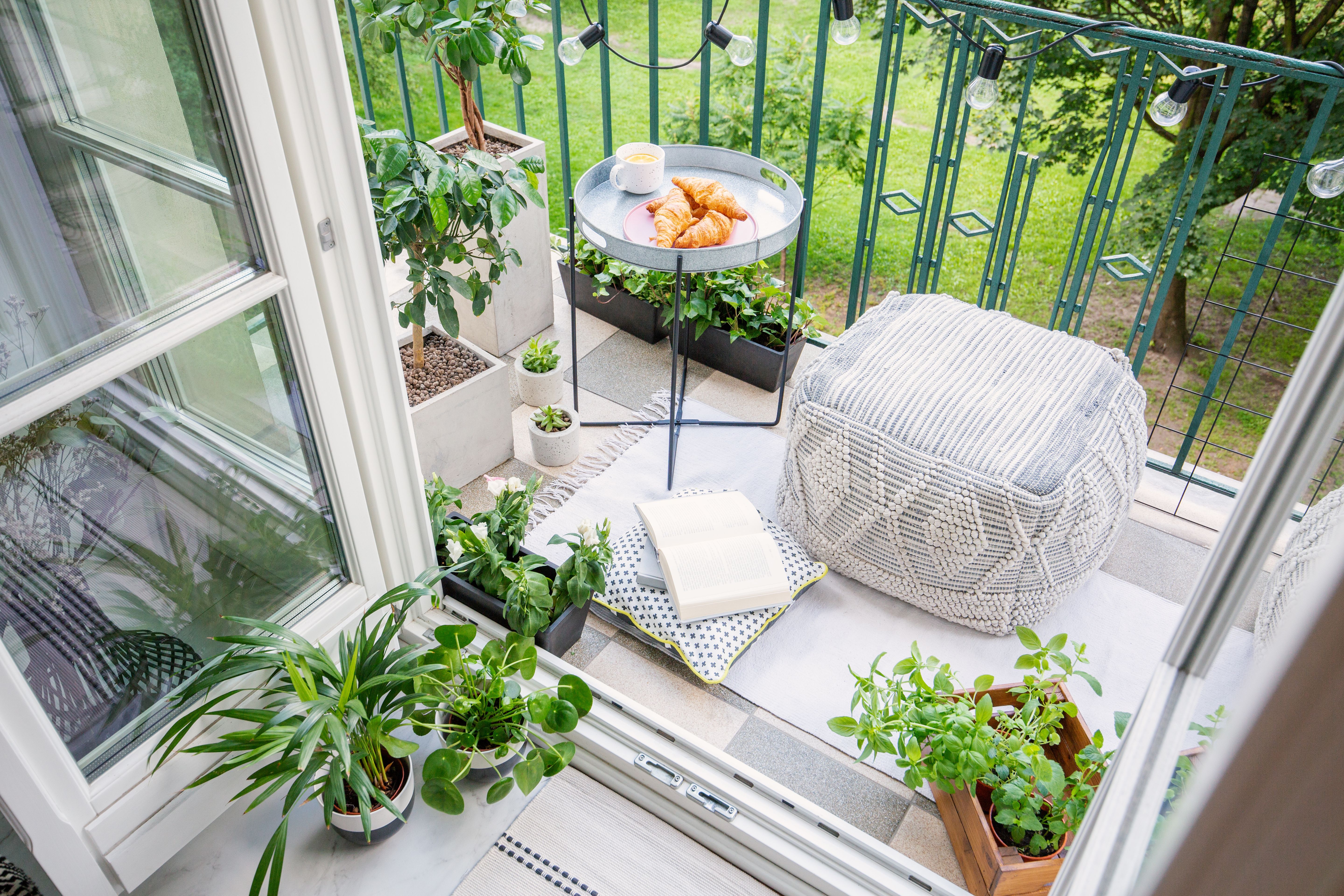 balcony decor
