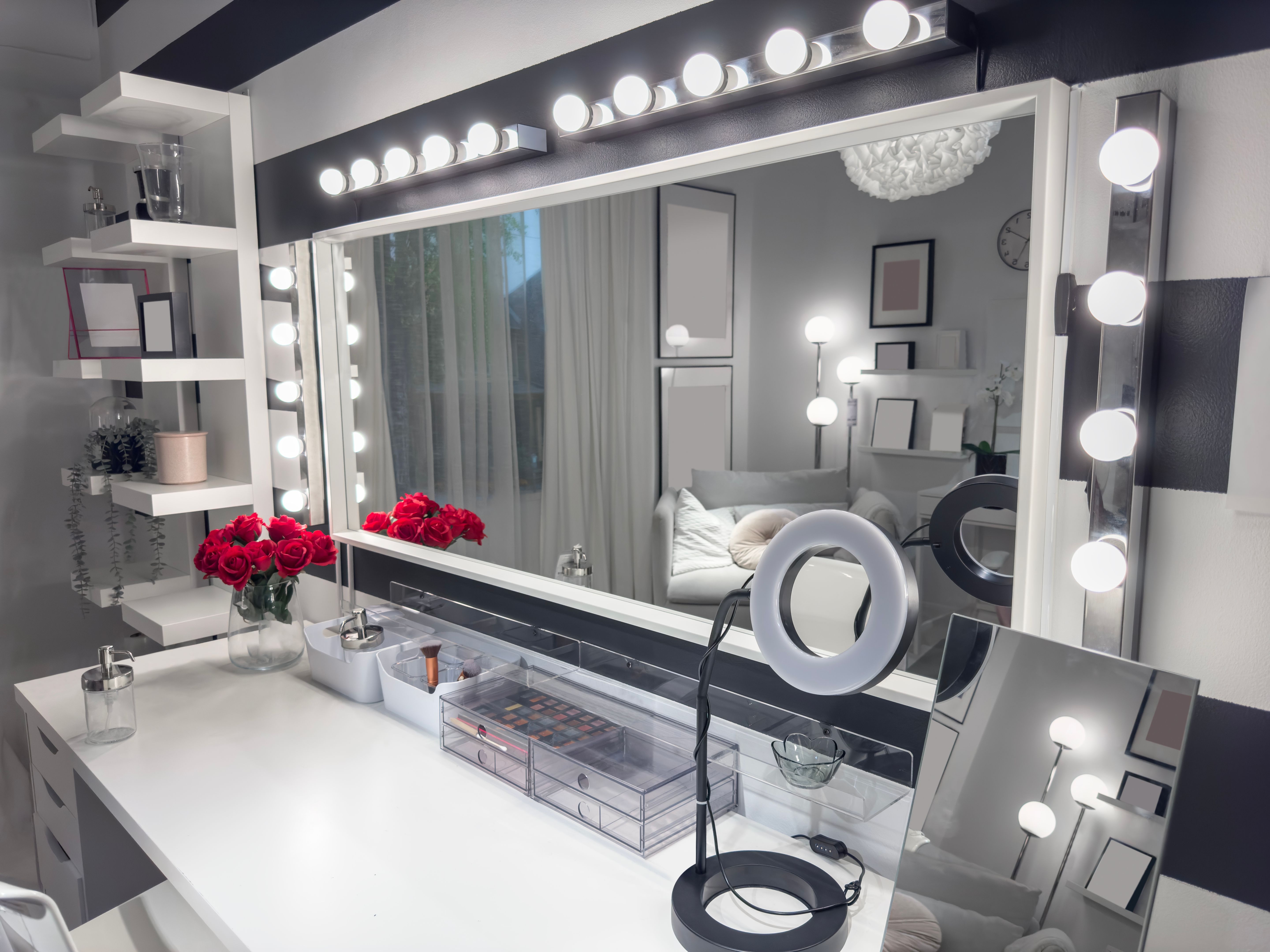 relaxed makeup studio