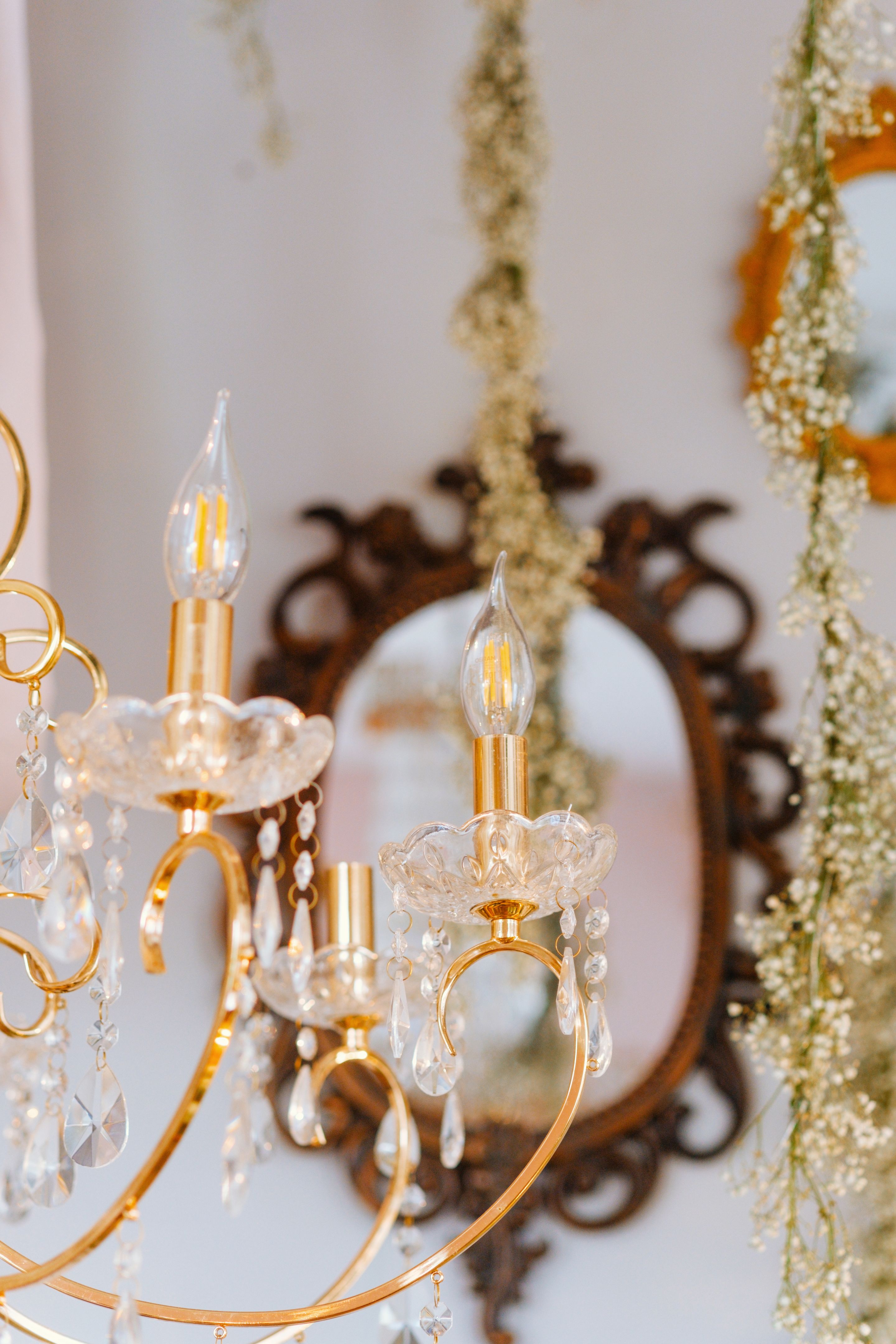 mirror with lighting