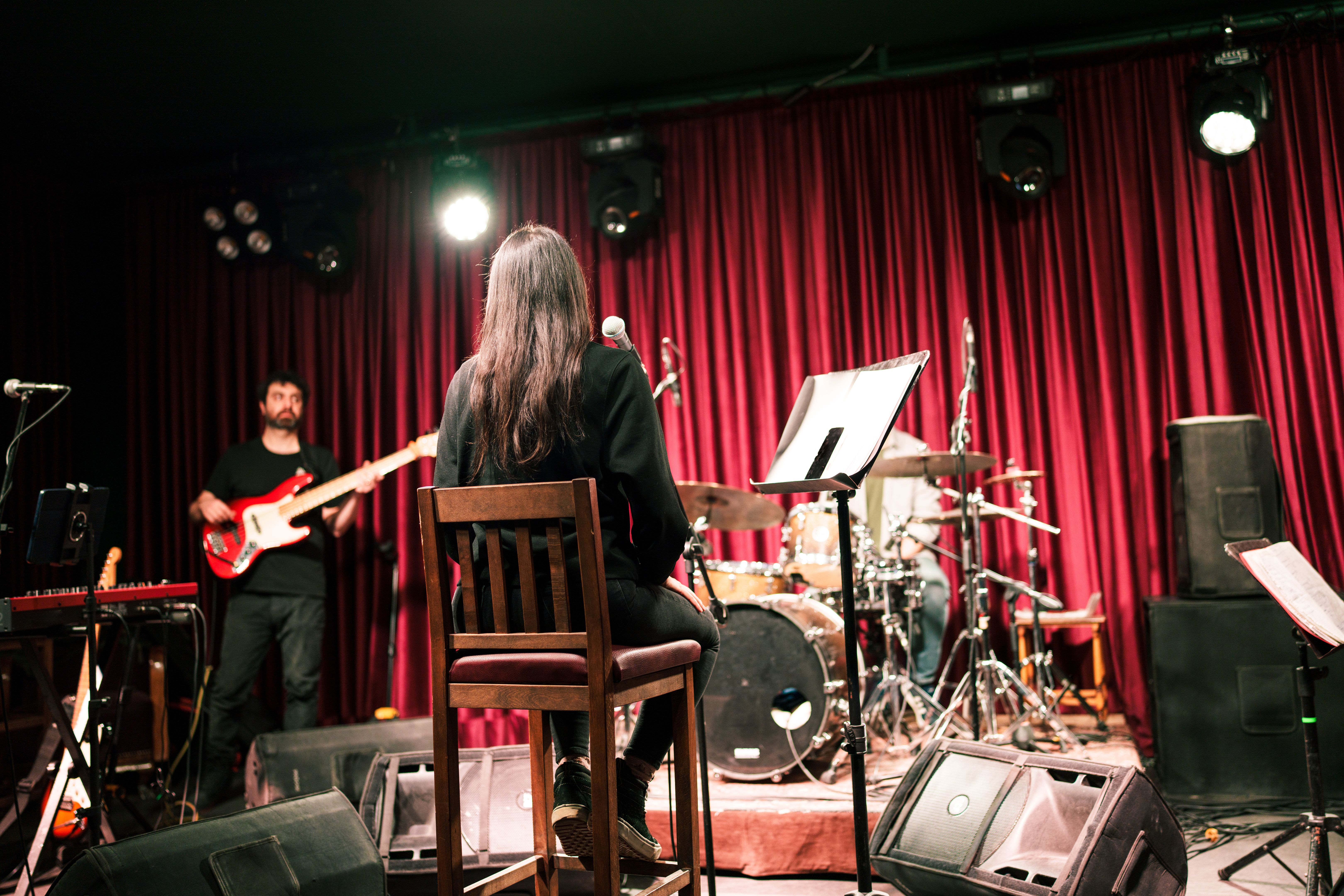 live band performance