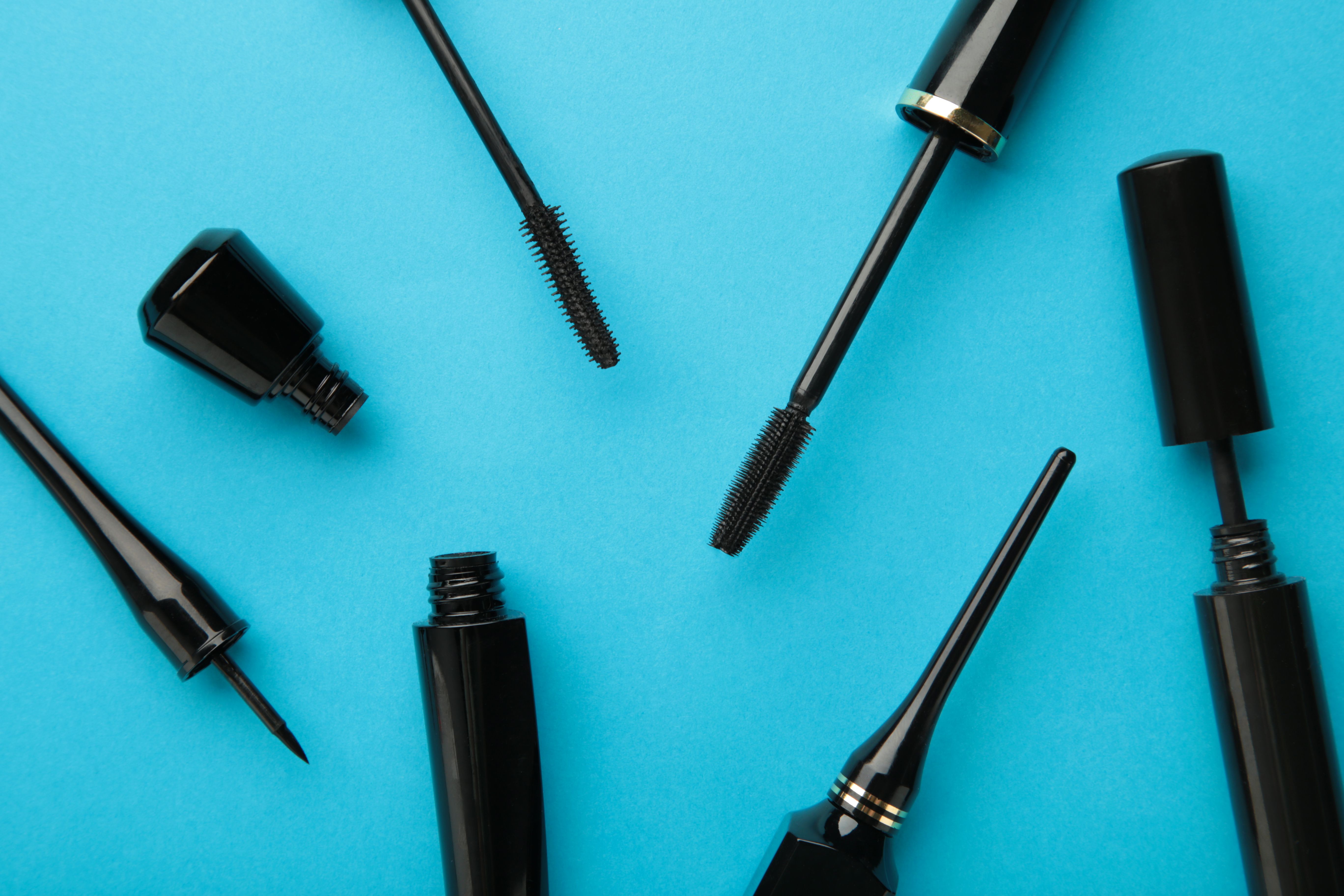 mascara eyeliner