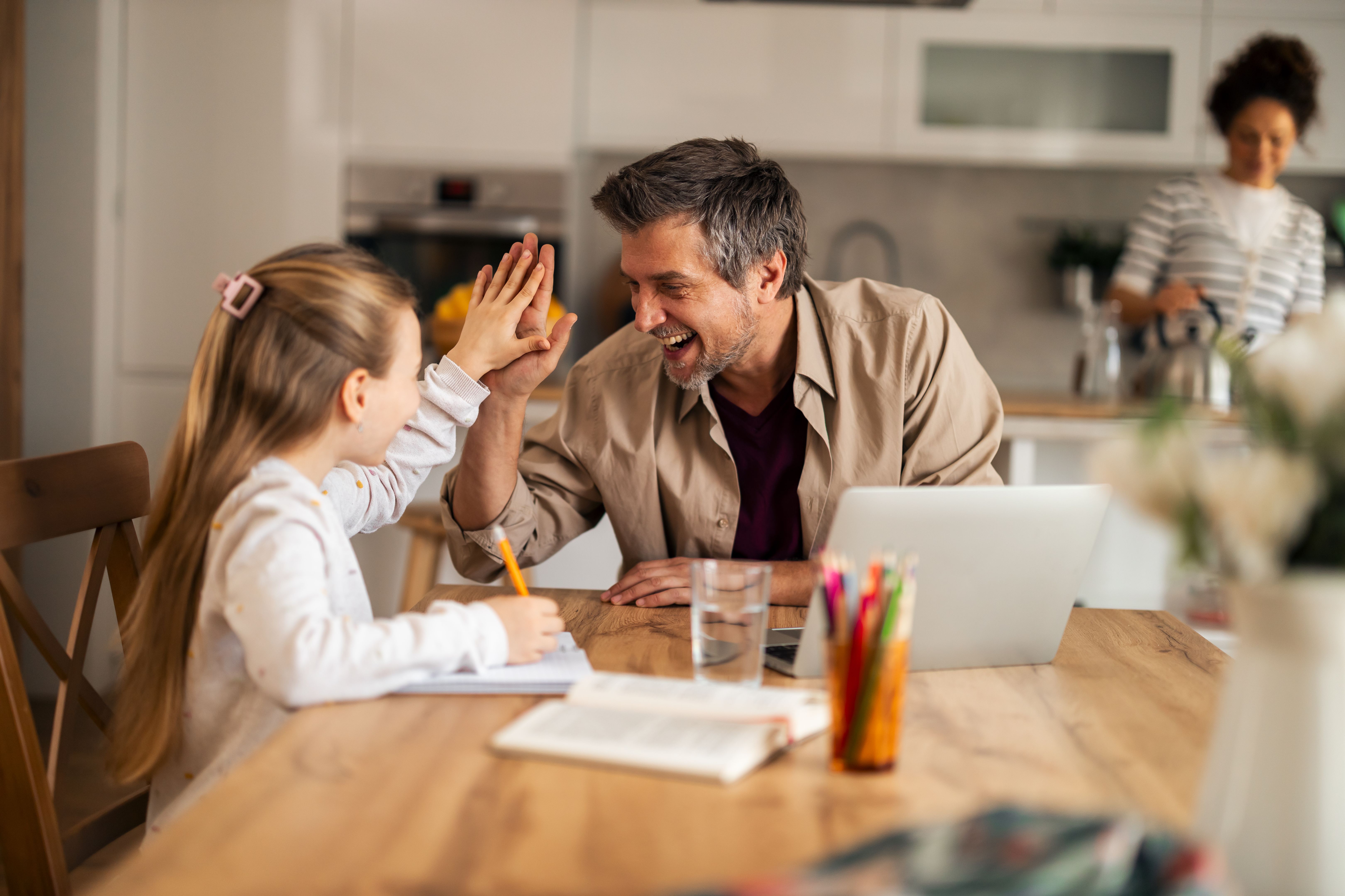happy family learning