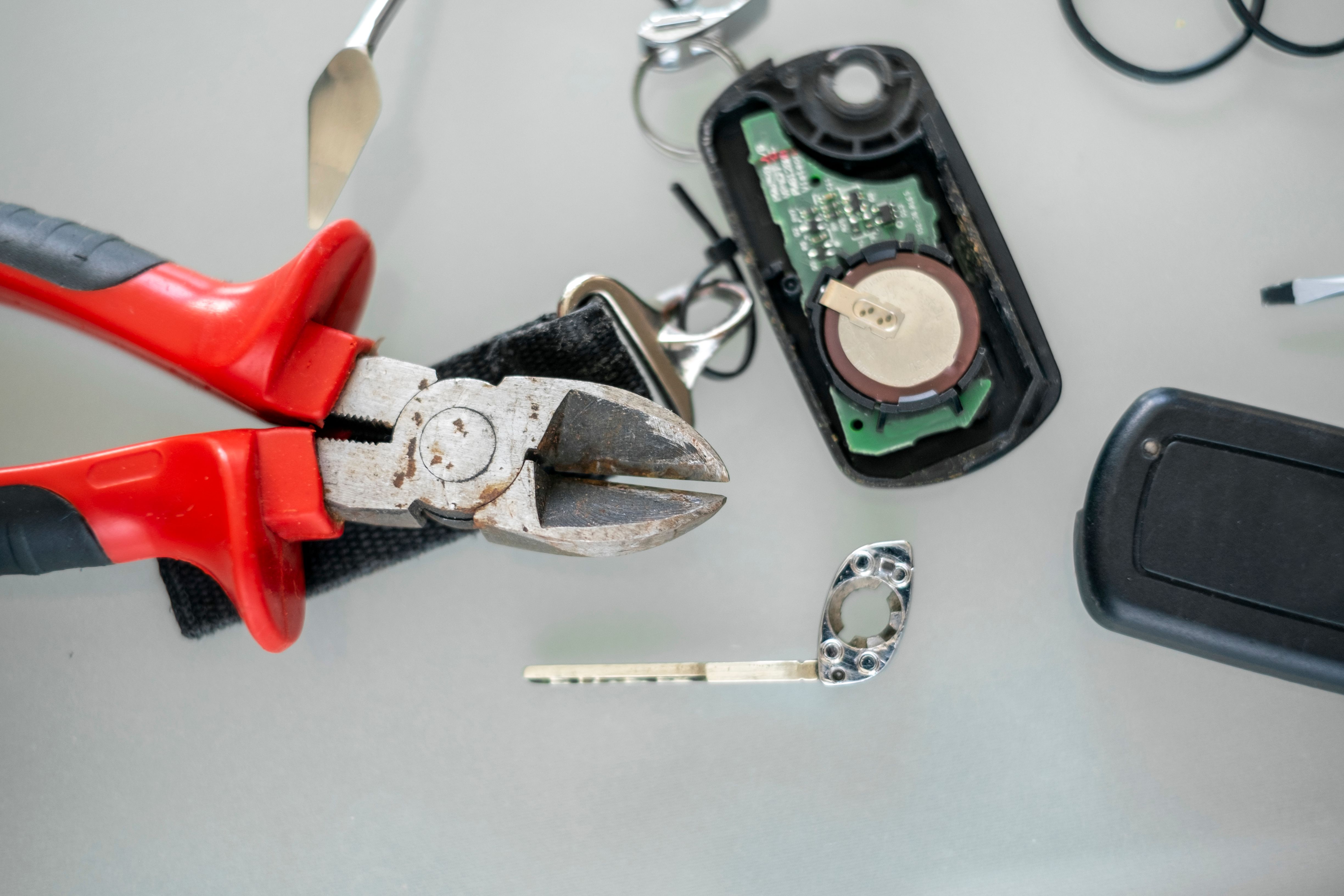fixing car ignition key