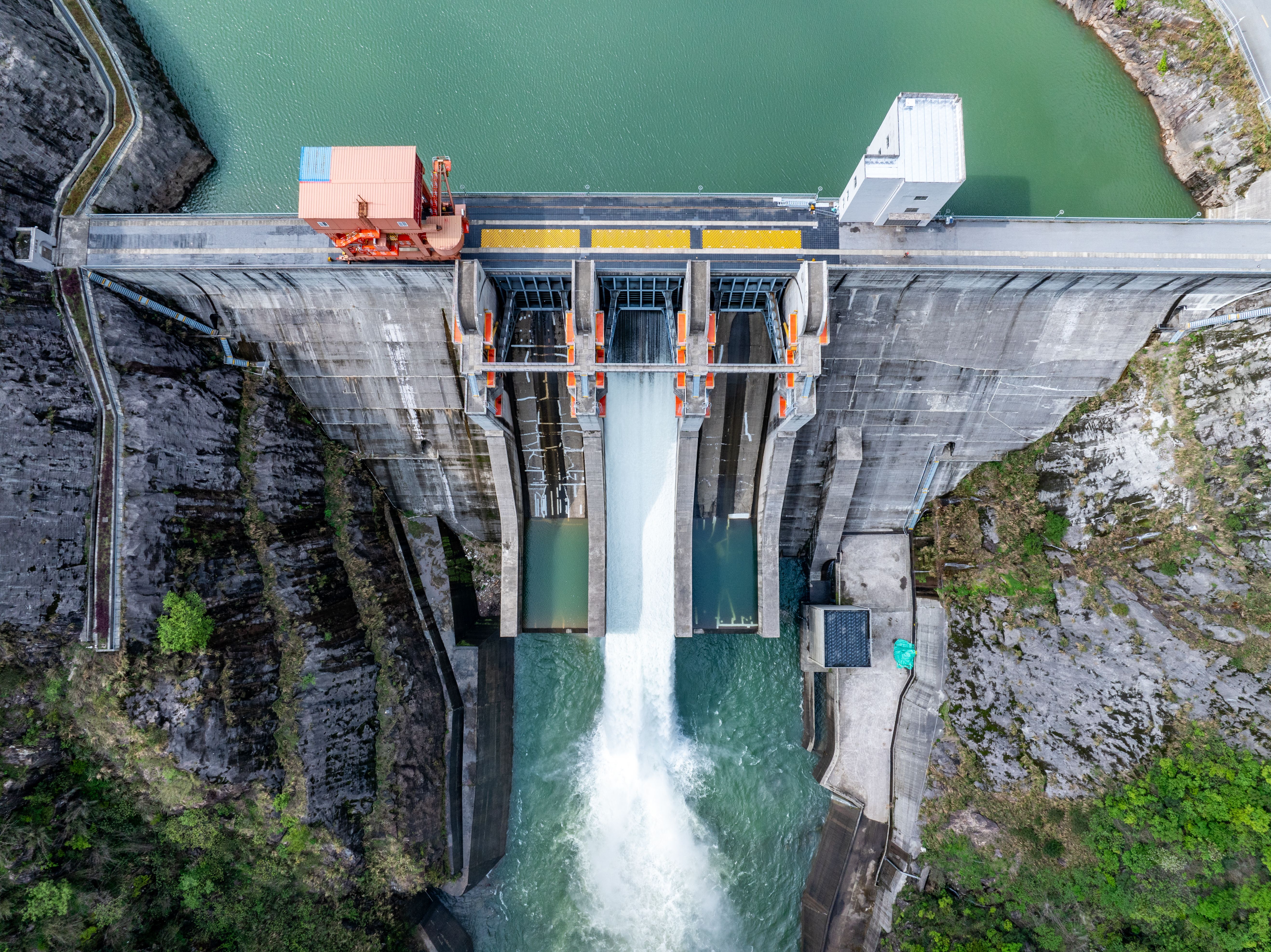 hydroelectric dam