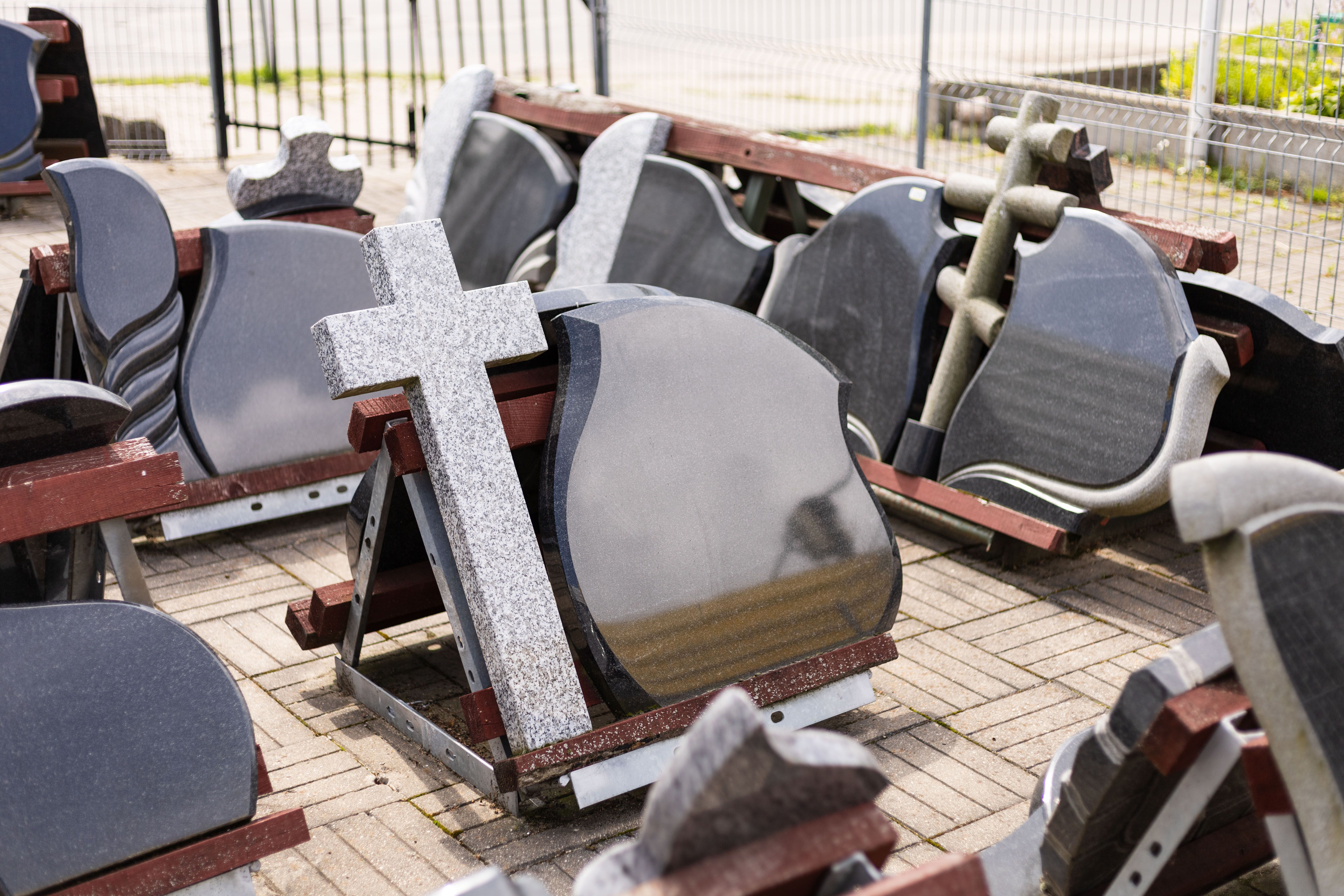 unique headstone designs