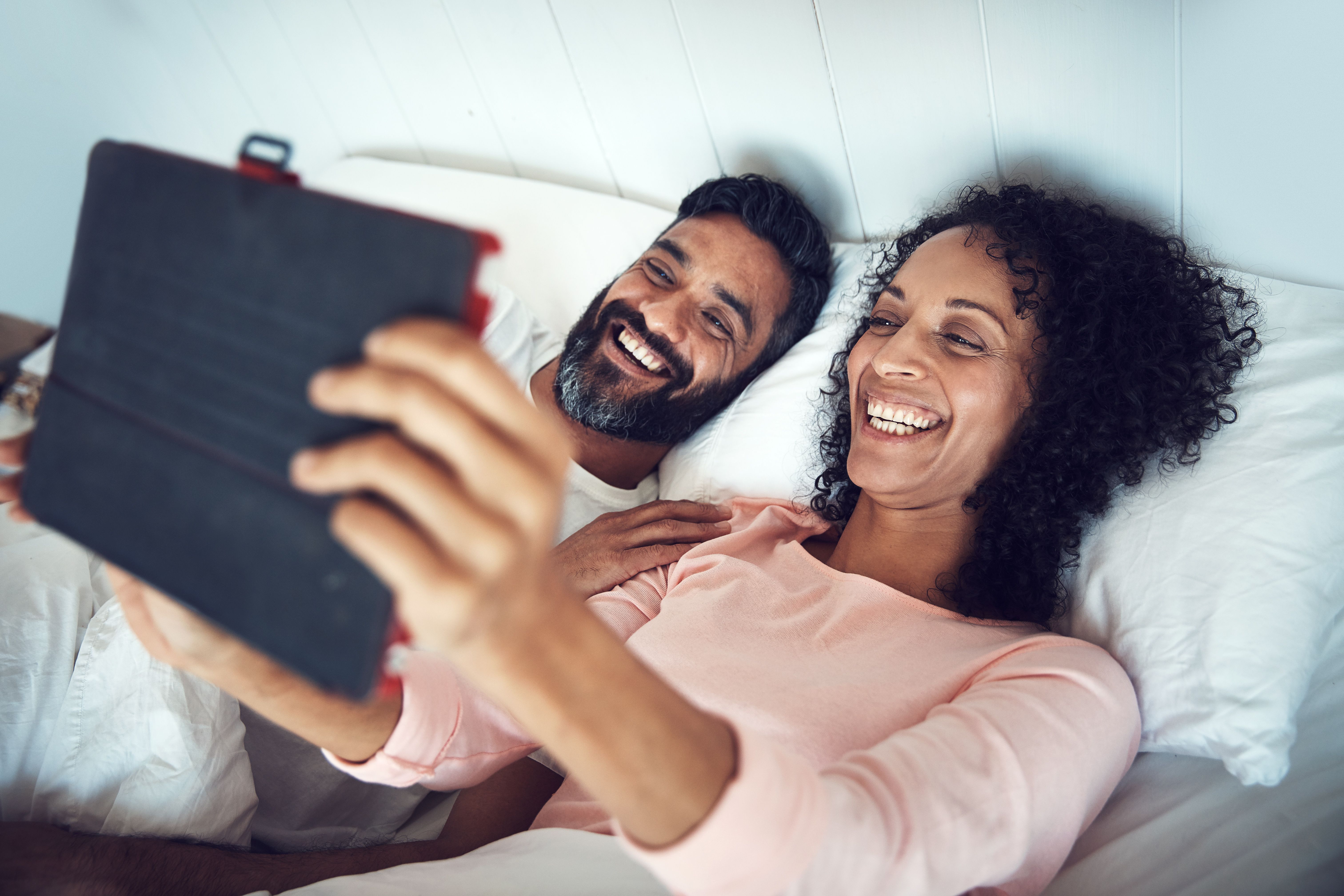 couple reading