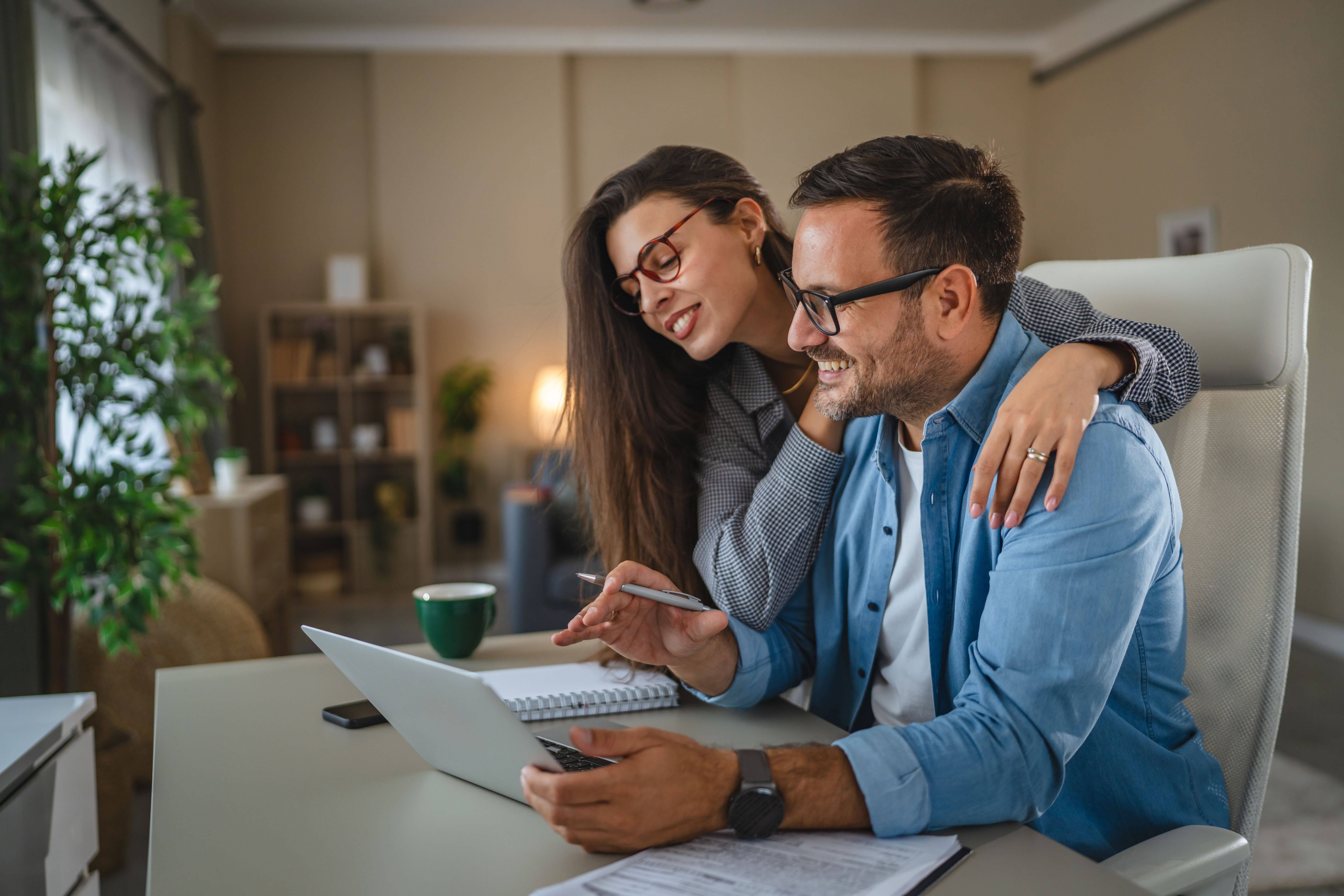 happy couple finances