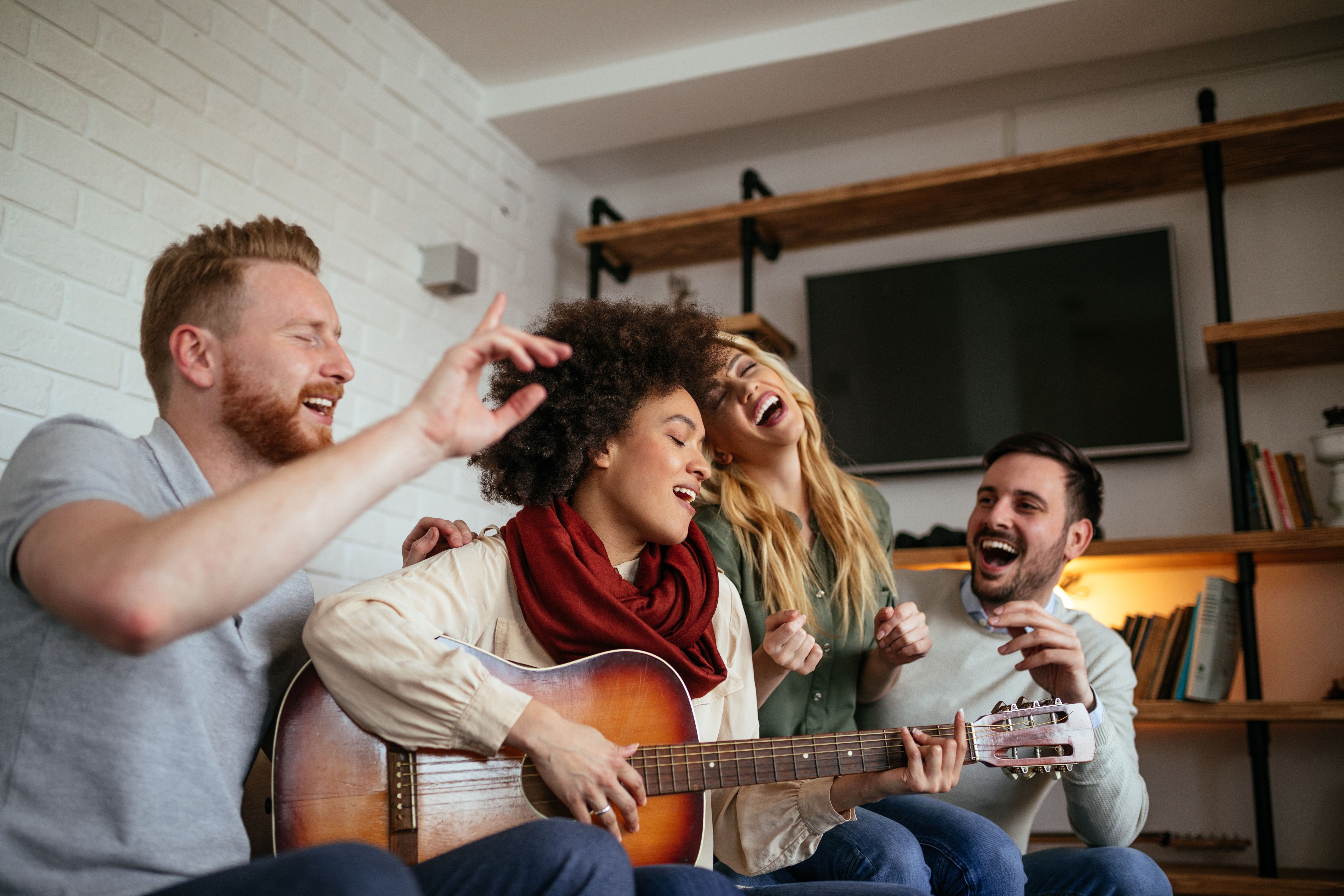 singing friends