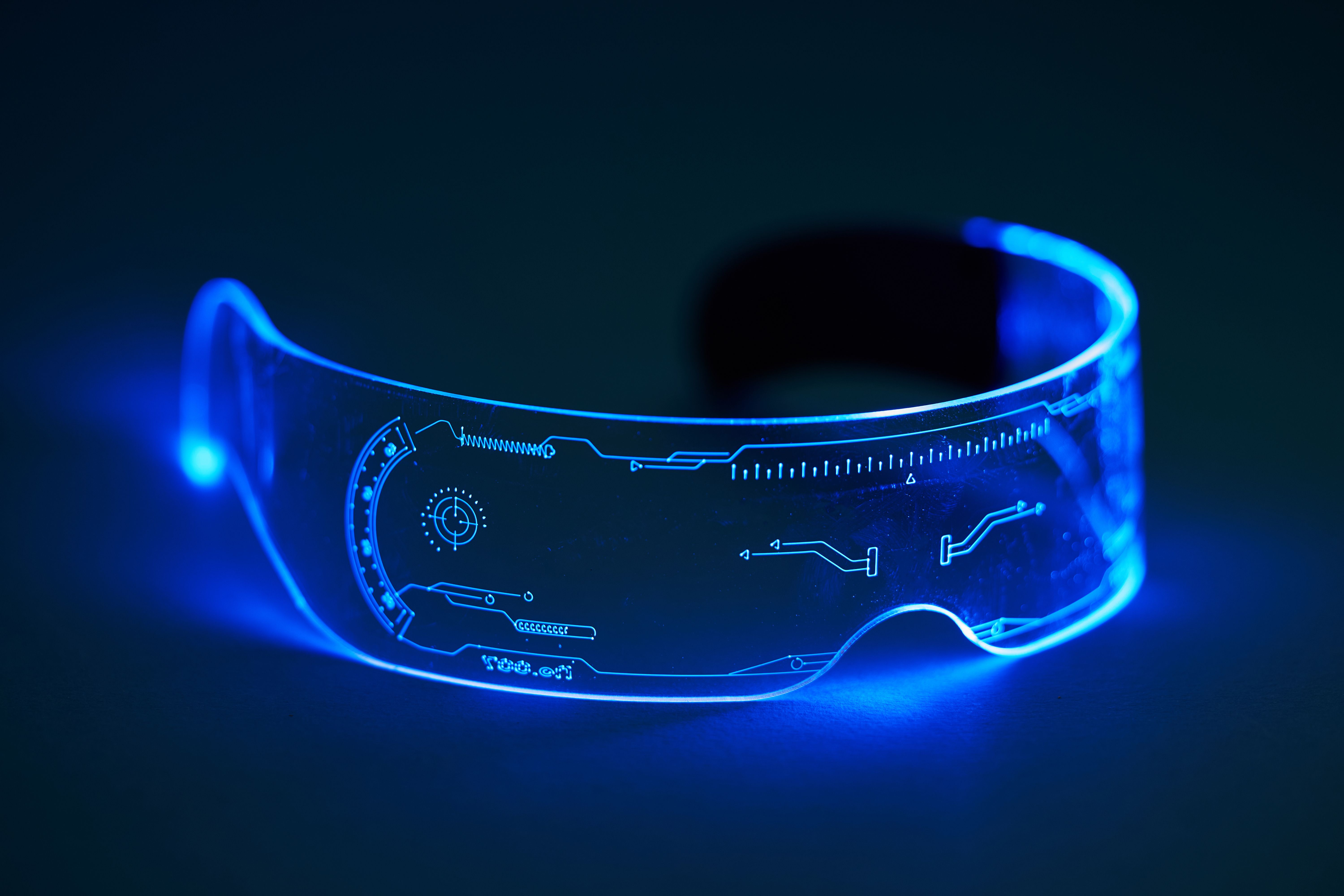Concept af smart glasses with lid illumination