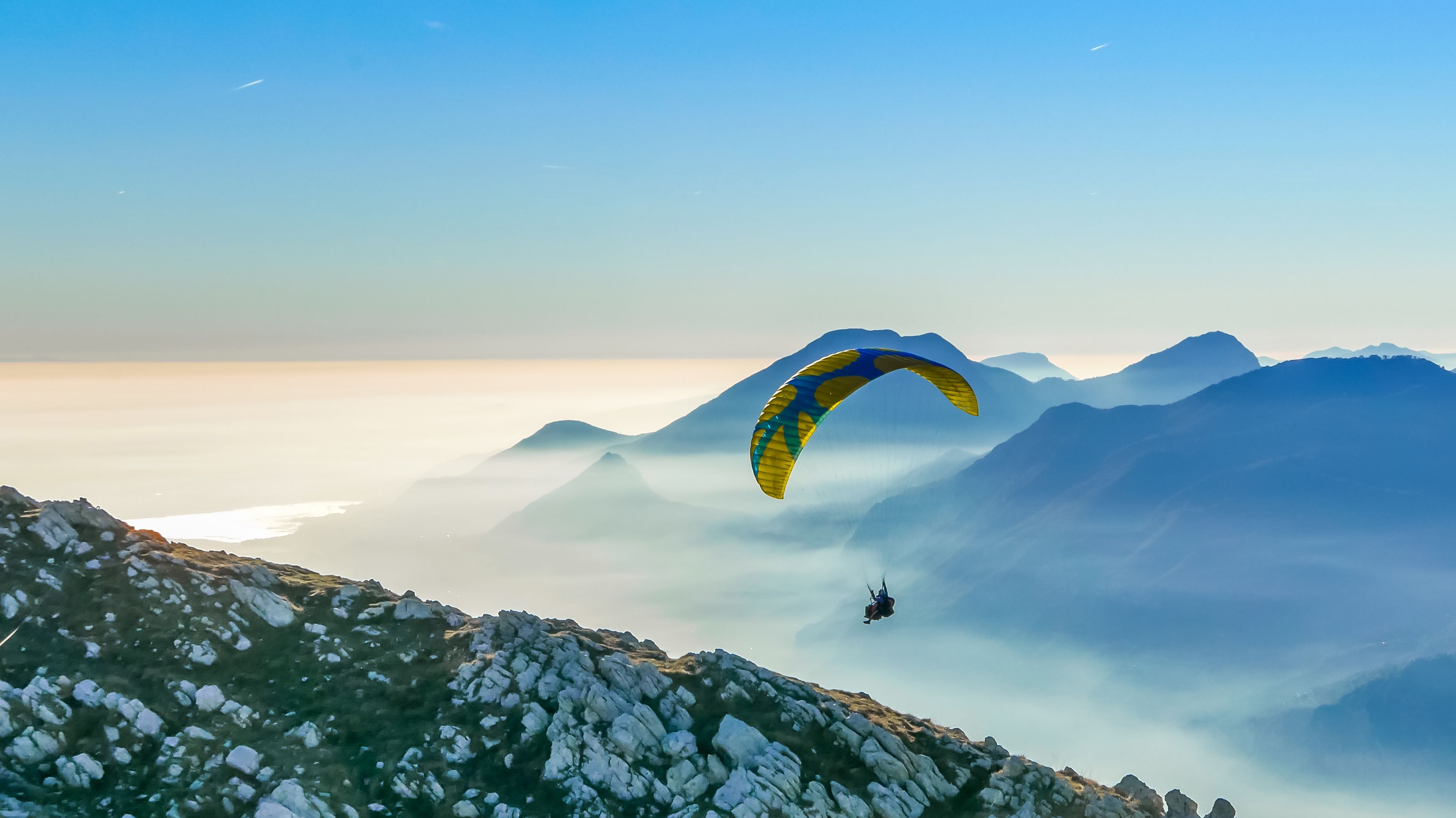 paragliding landing