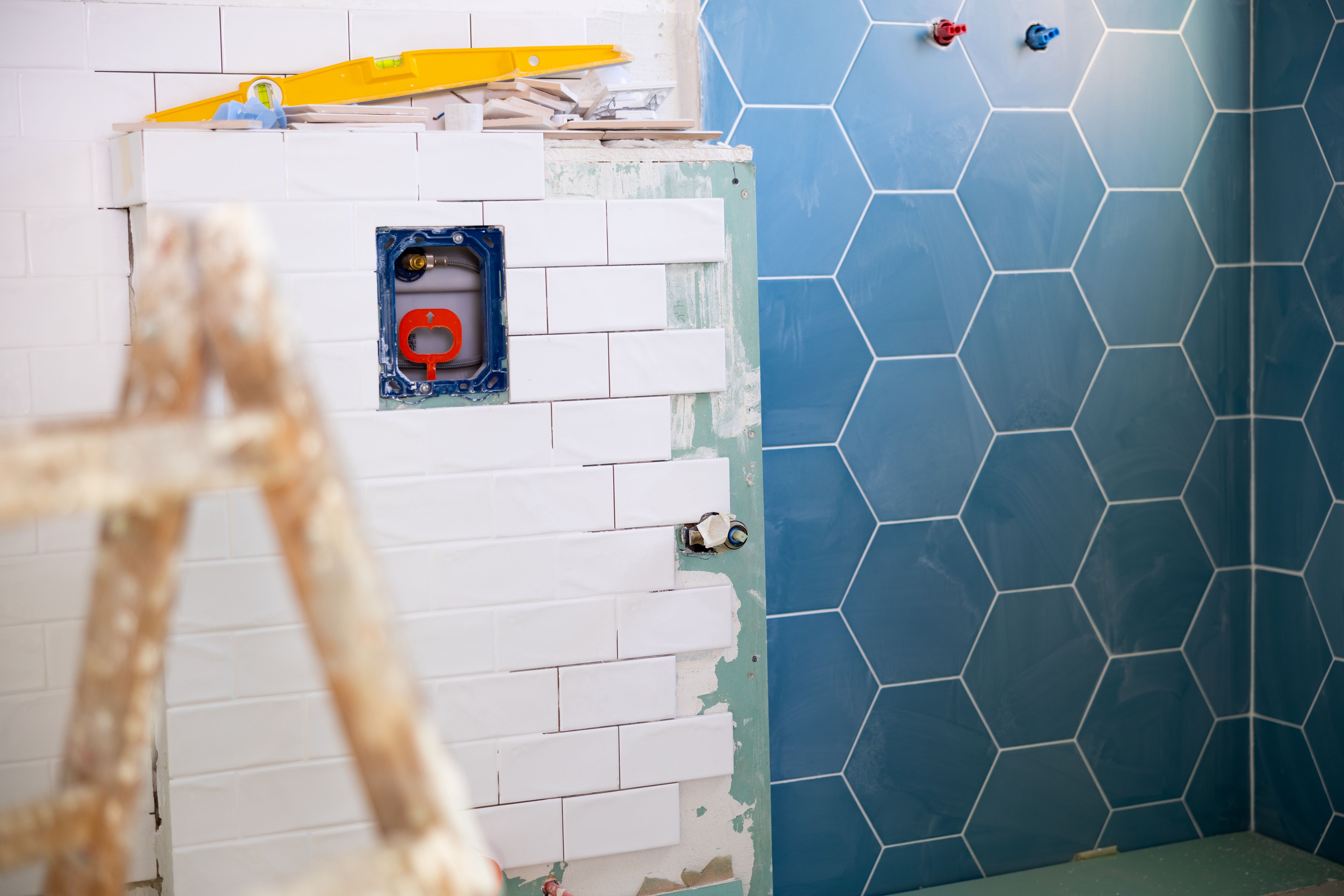 bathroom renovation tools