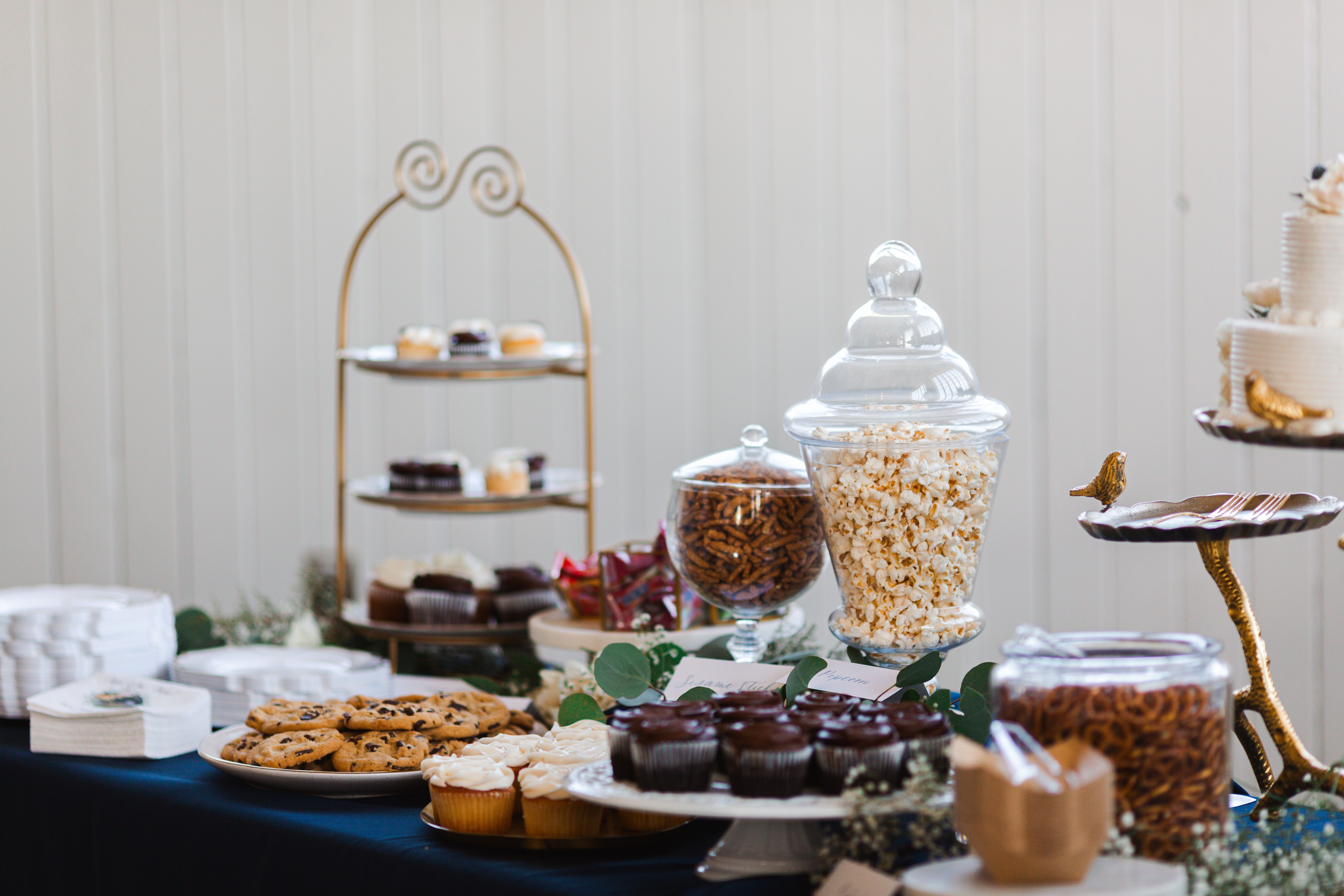 wedding dessert table
