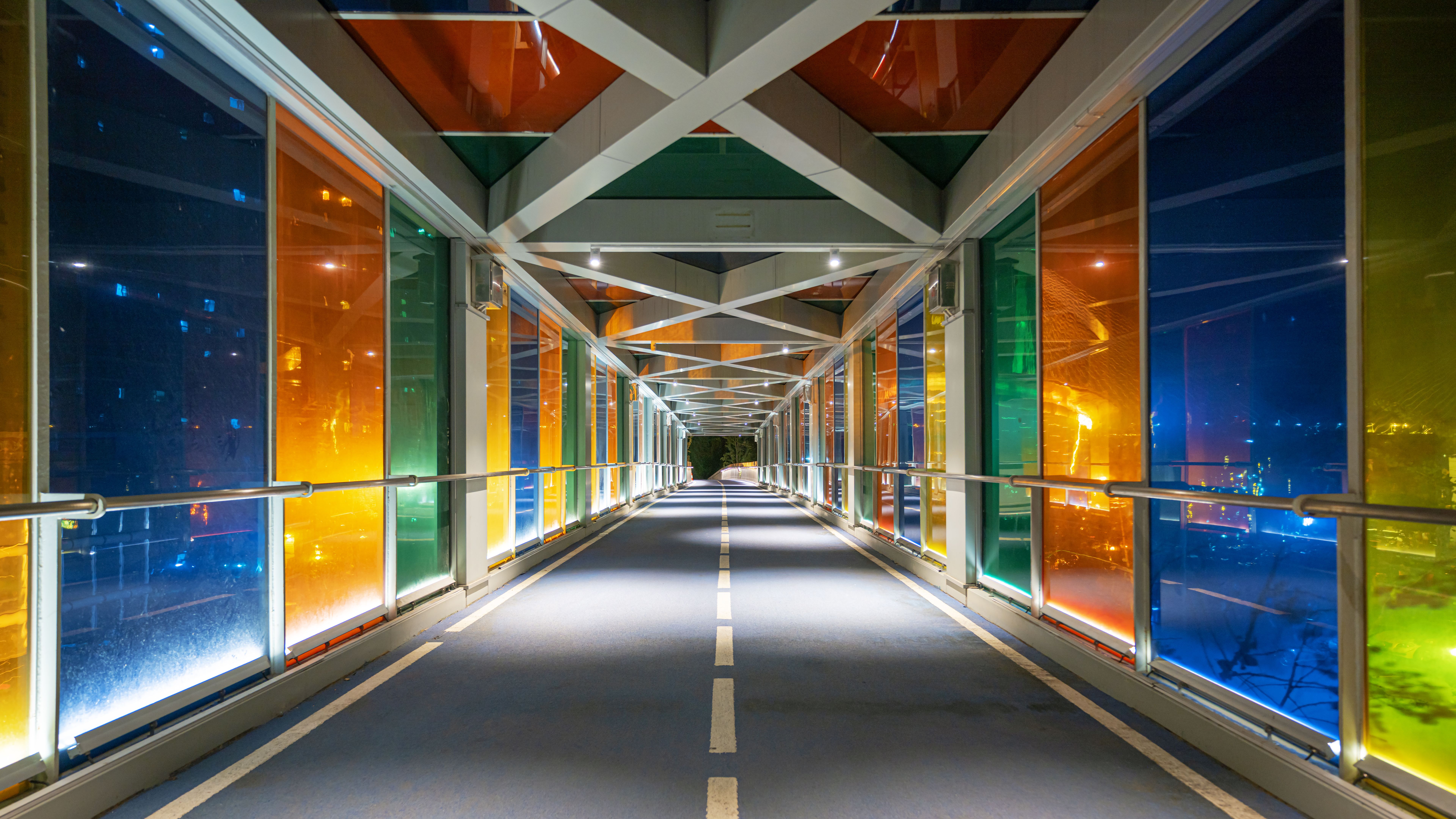 glass partition