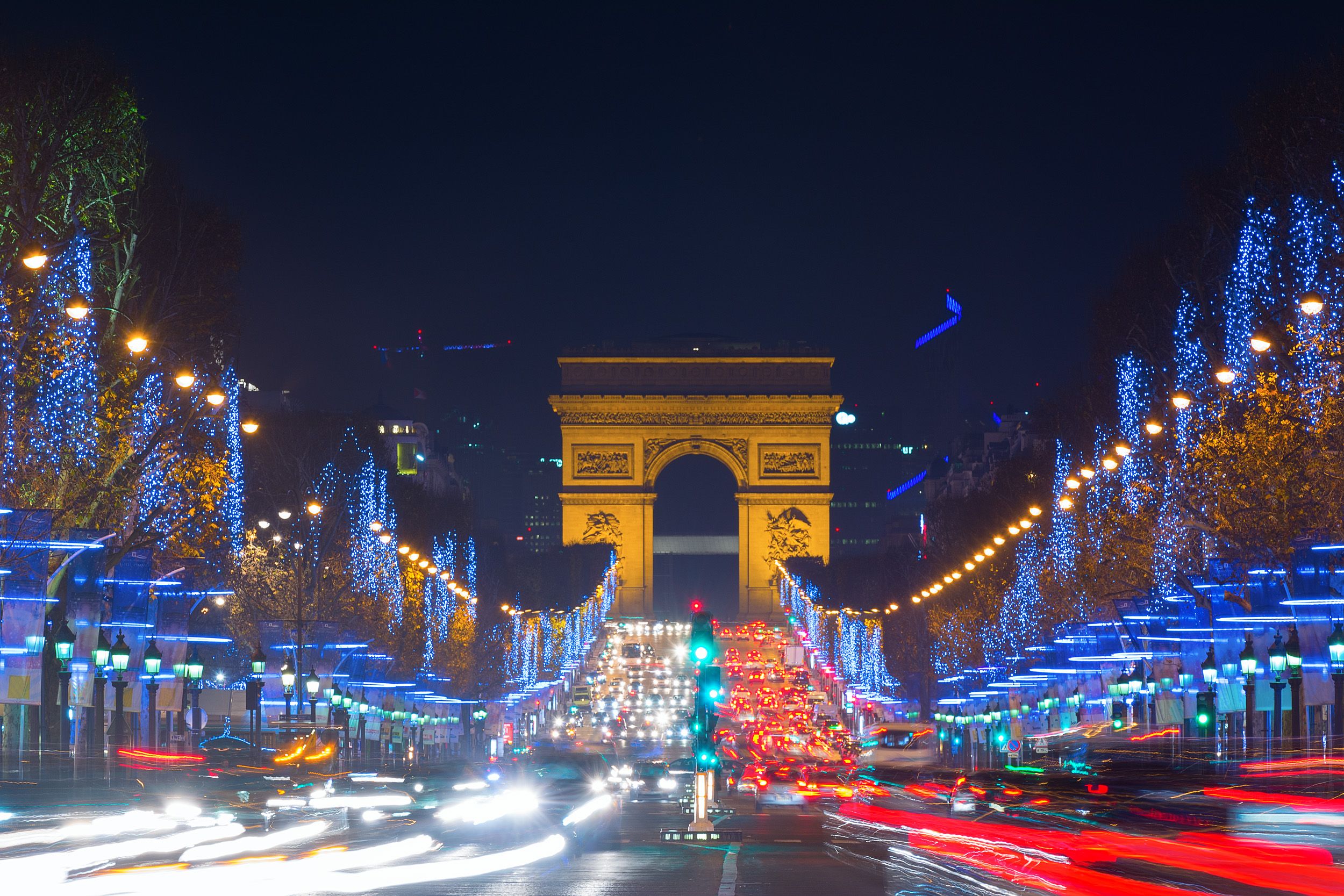 paris holiday lights