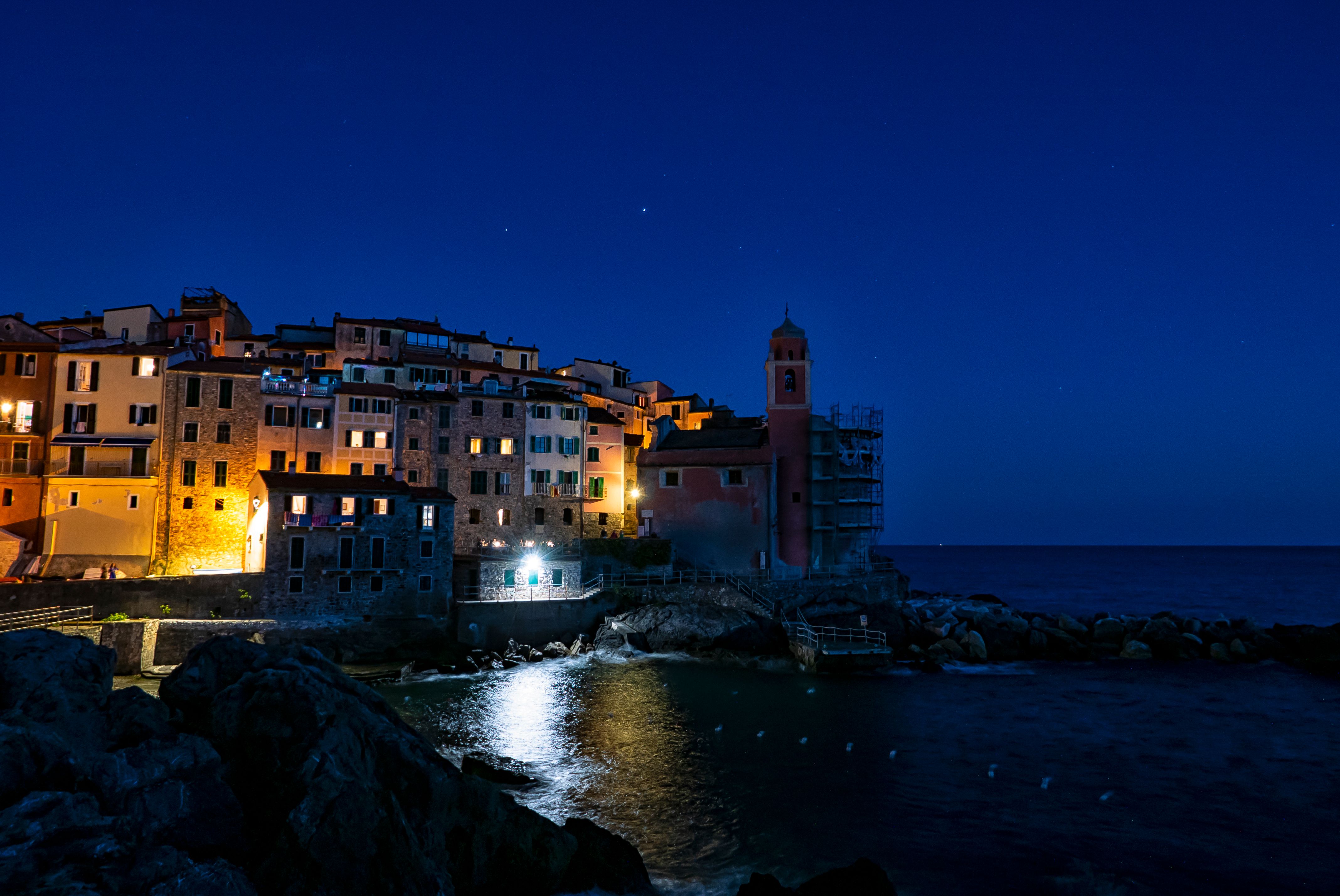 lerici night scene