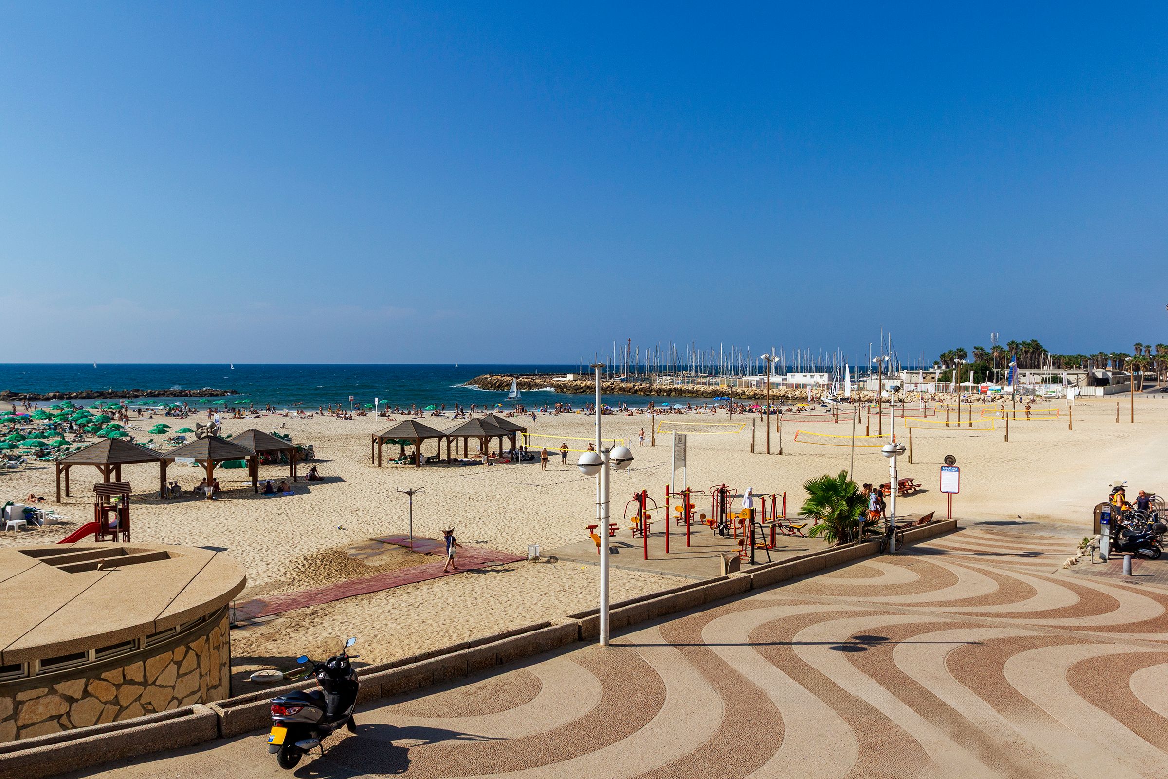 tel aviv beach
