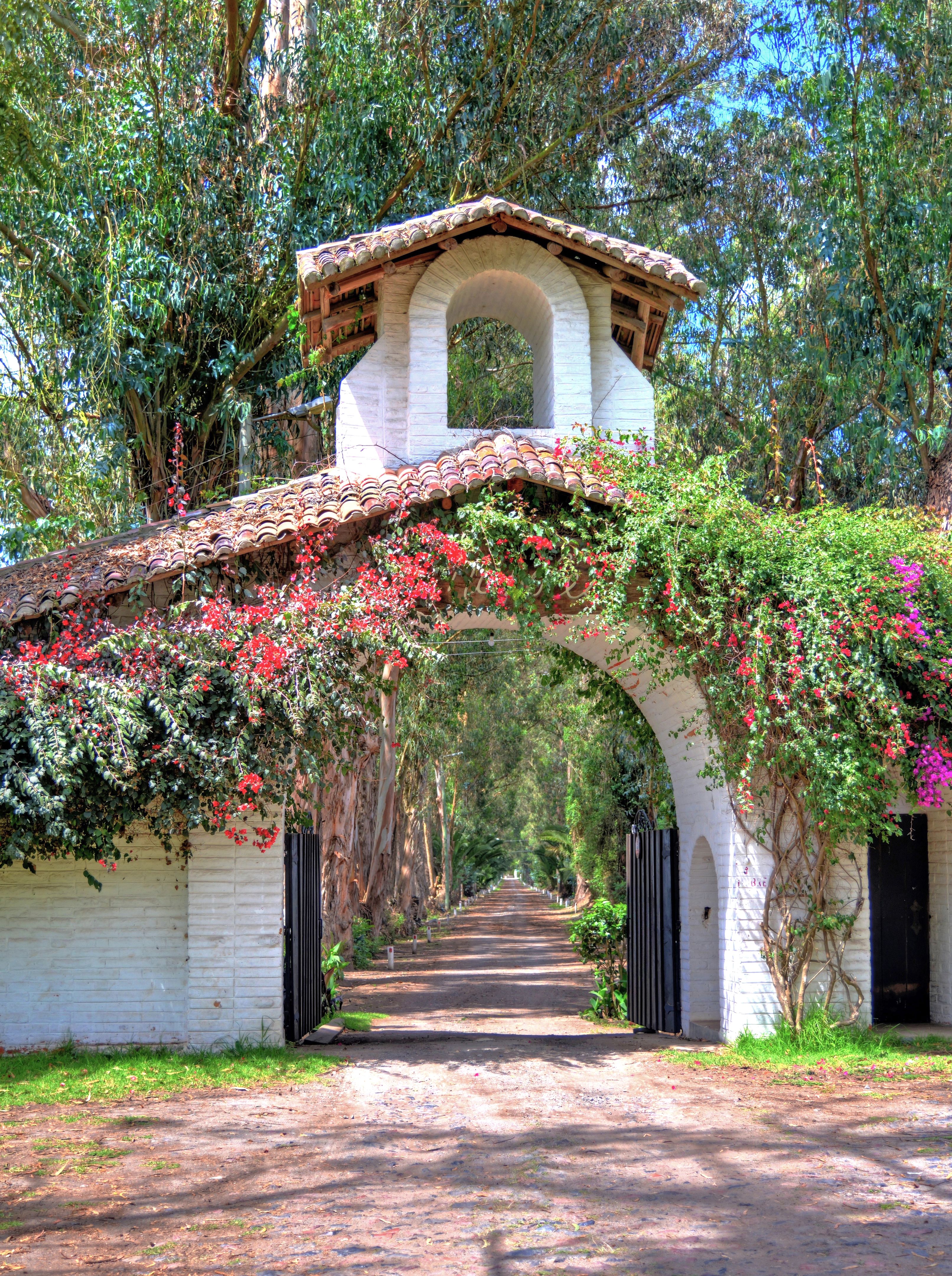 Entrance to an old hacienda restaurante Entrance to an old hacienda restaurante