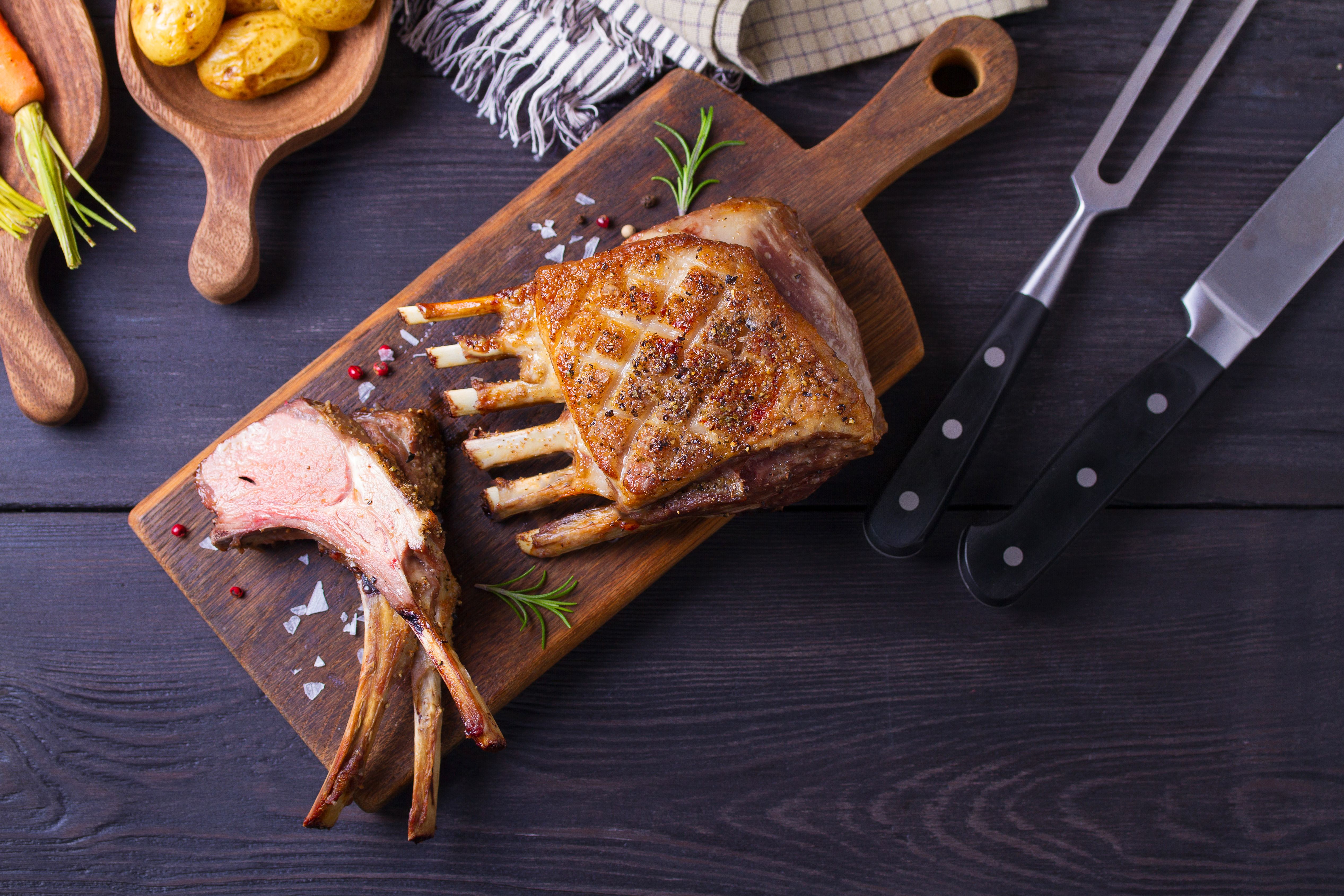 roasted rack of lamb