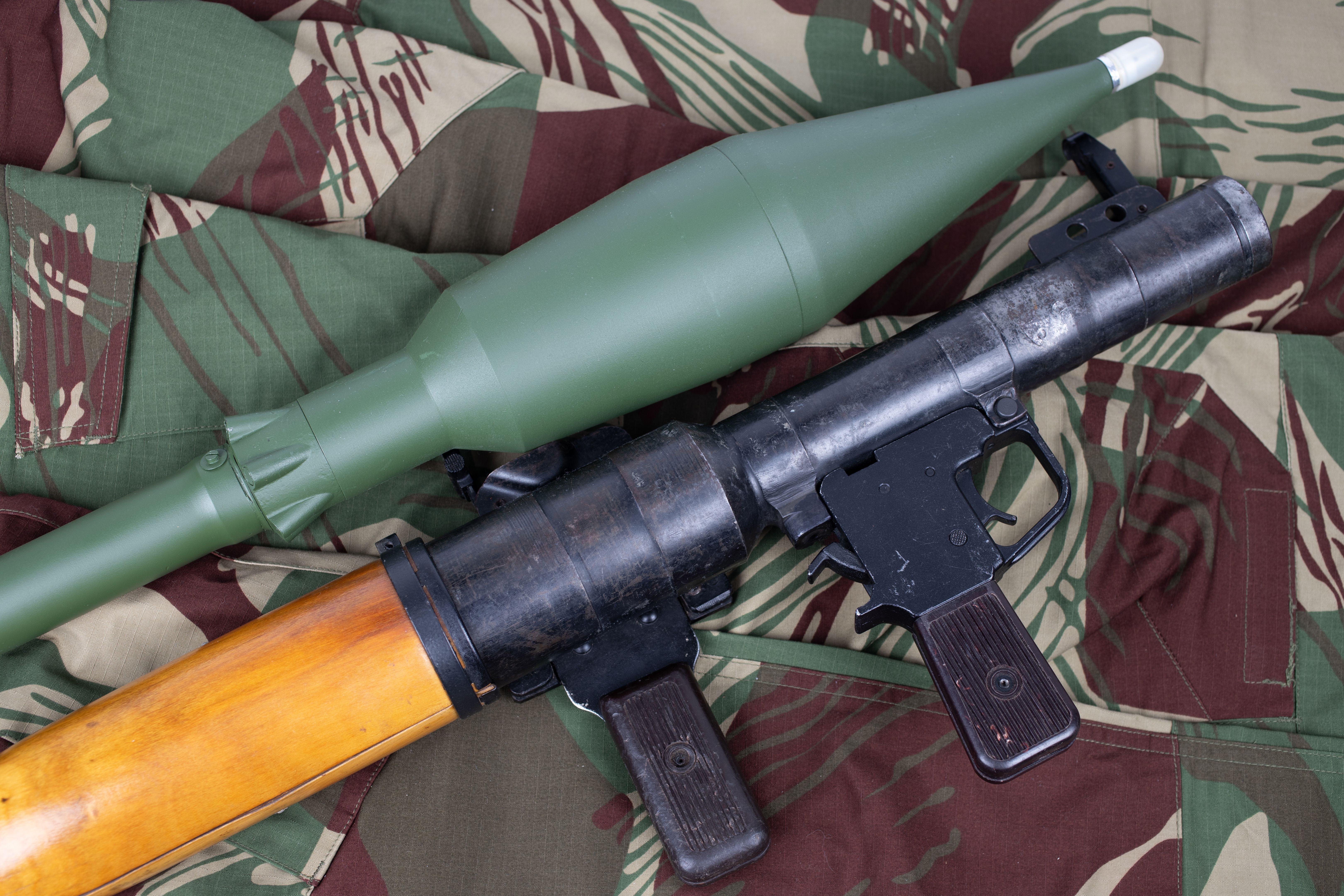 rocket propelled grenade launcher RPG 7