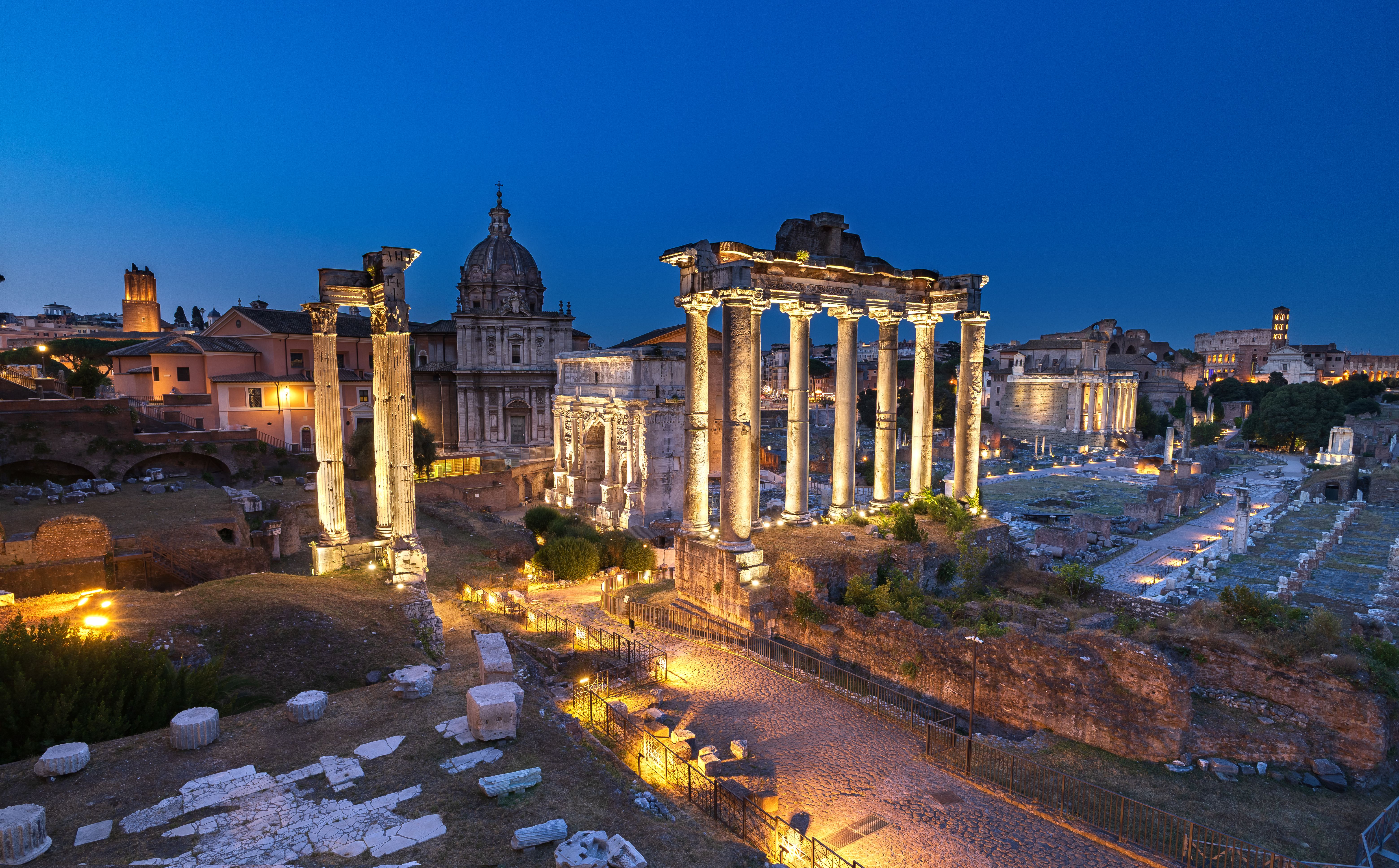 roman forum ruins