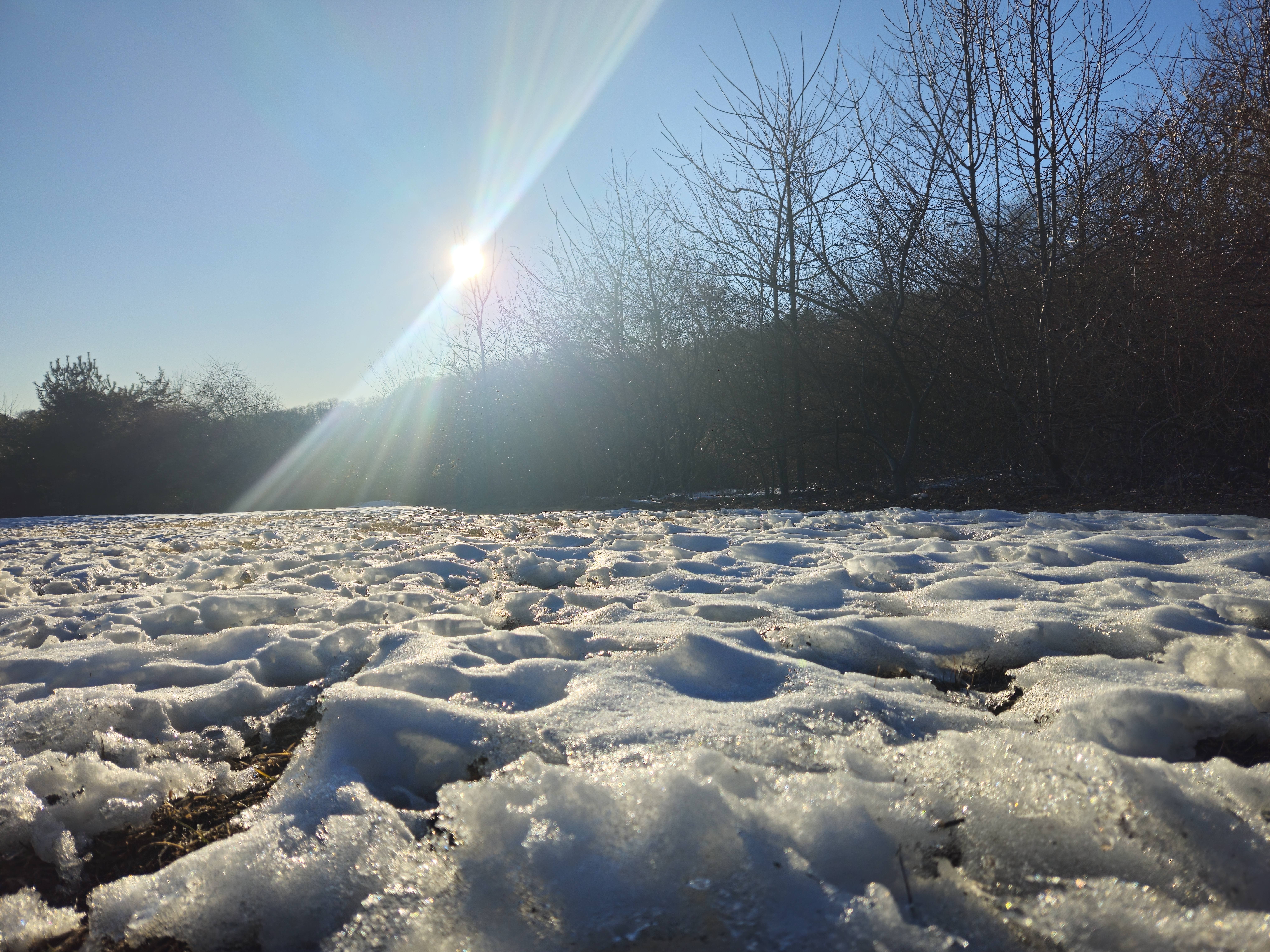 sunlight reflection snow