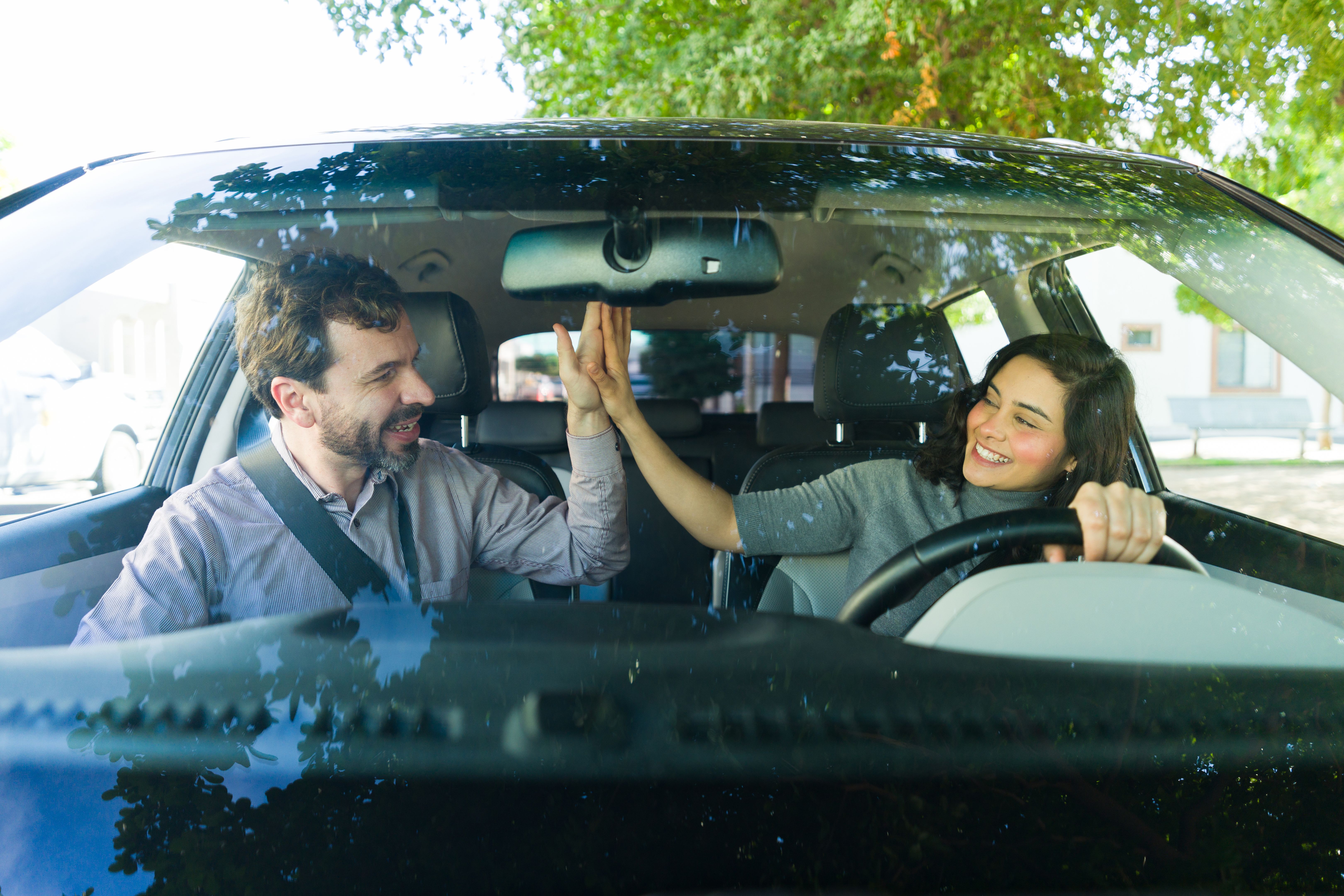 happy student drivers