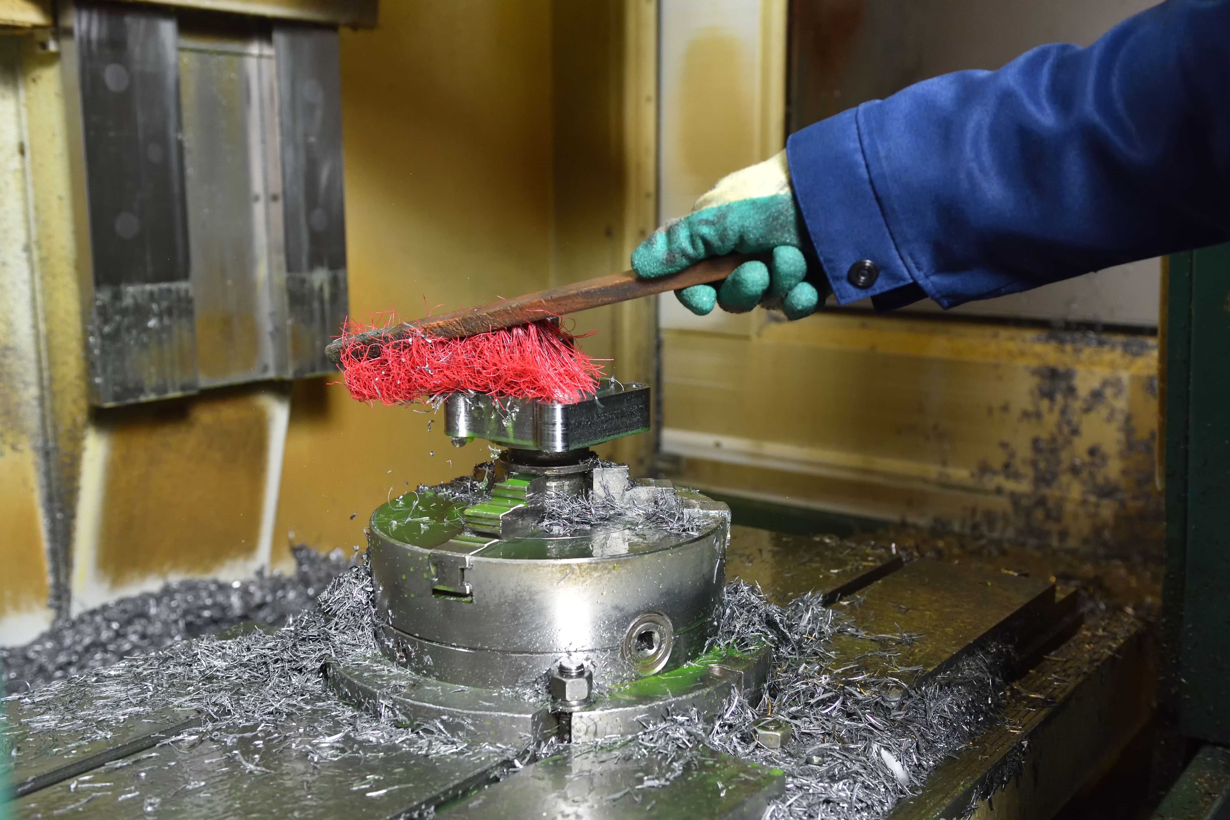 cleaning cnc machine