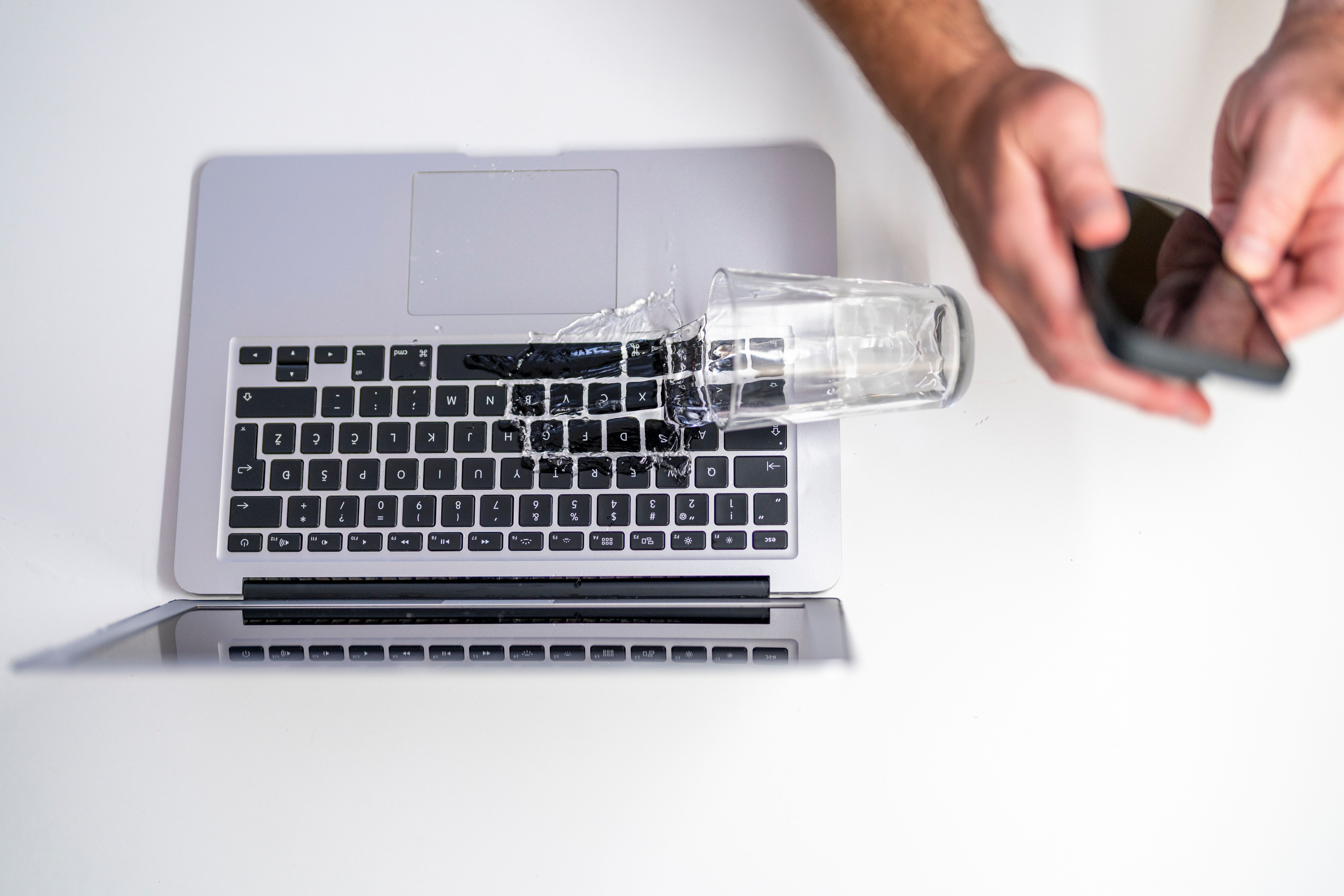 moisture protection laptop