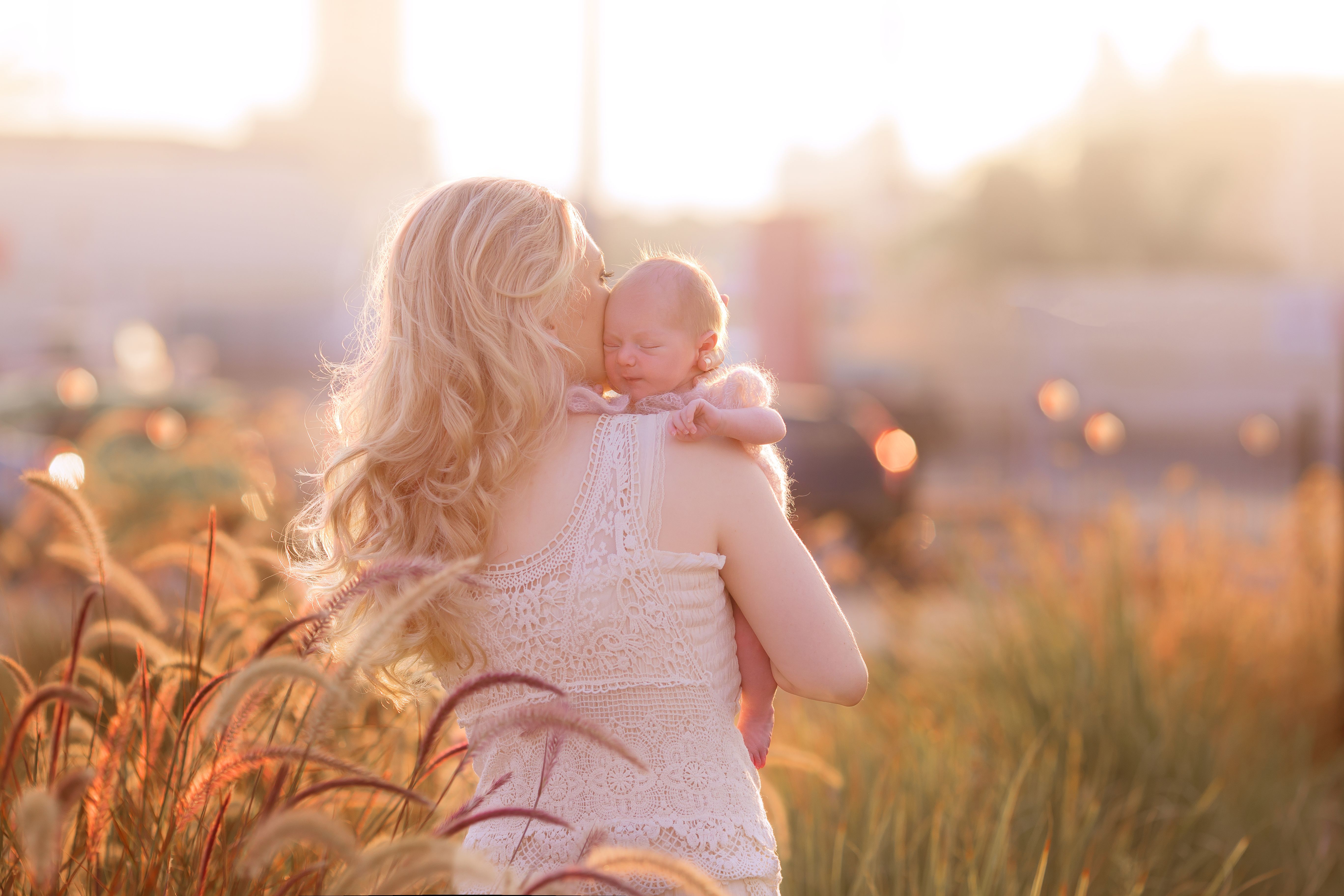 family photoshoot outdoors