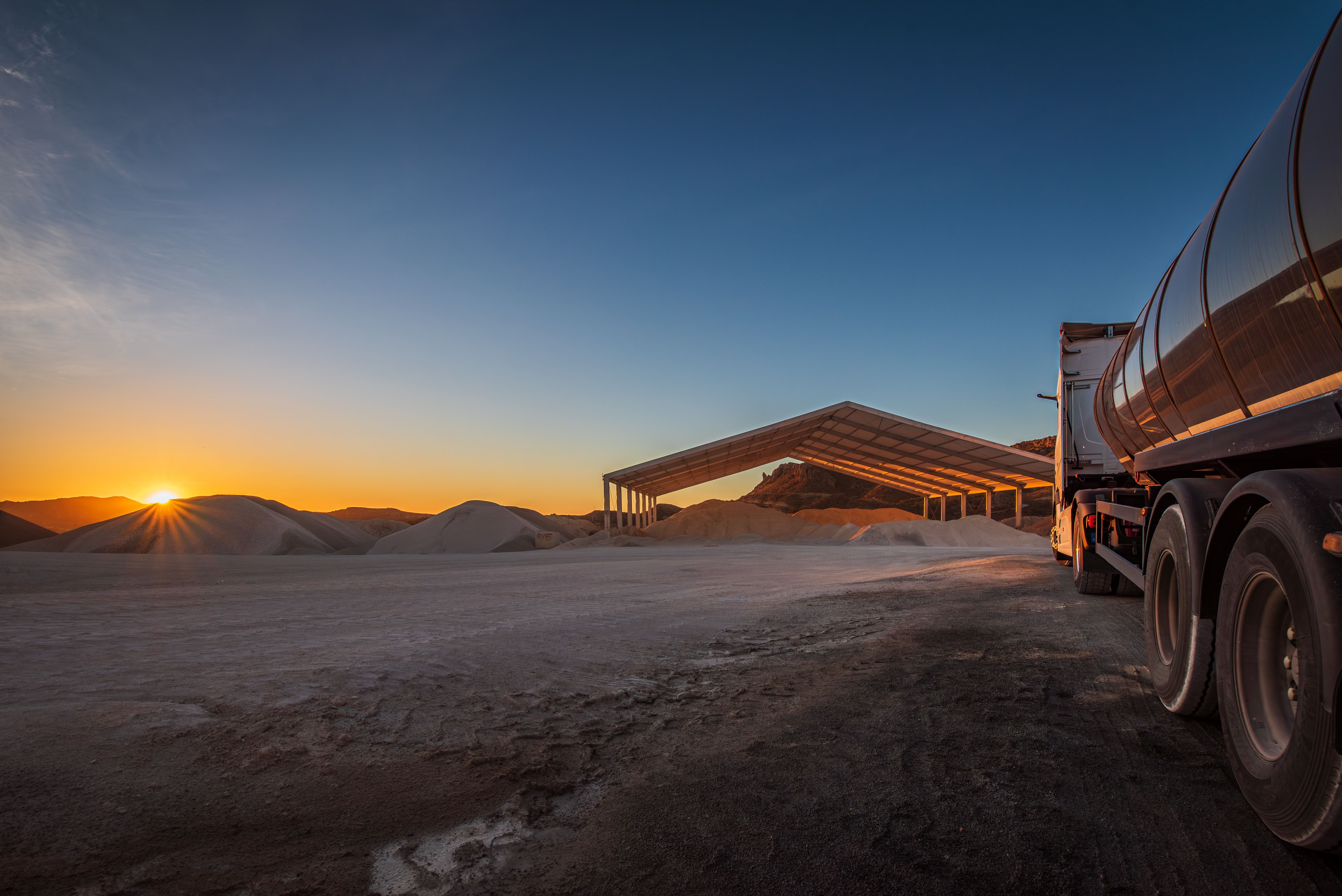 sand and gravel delivery