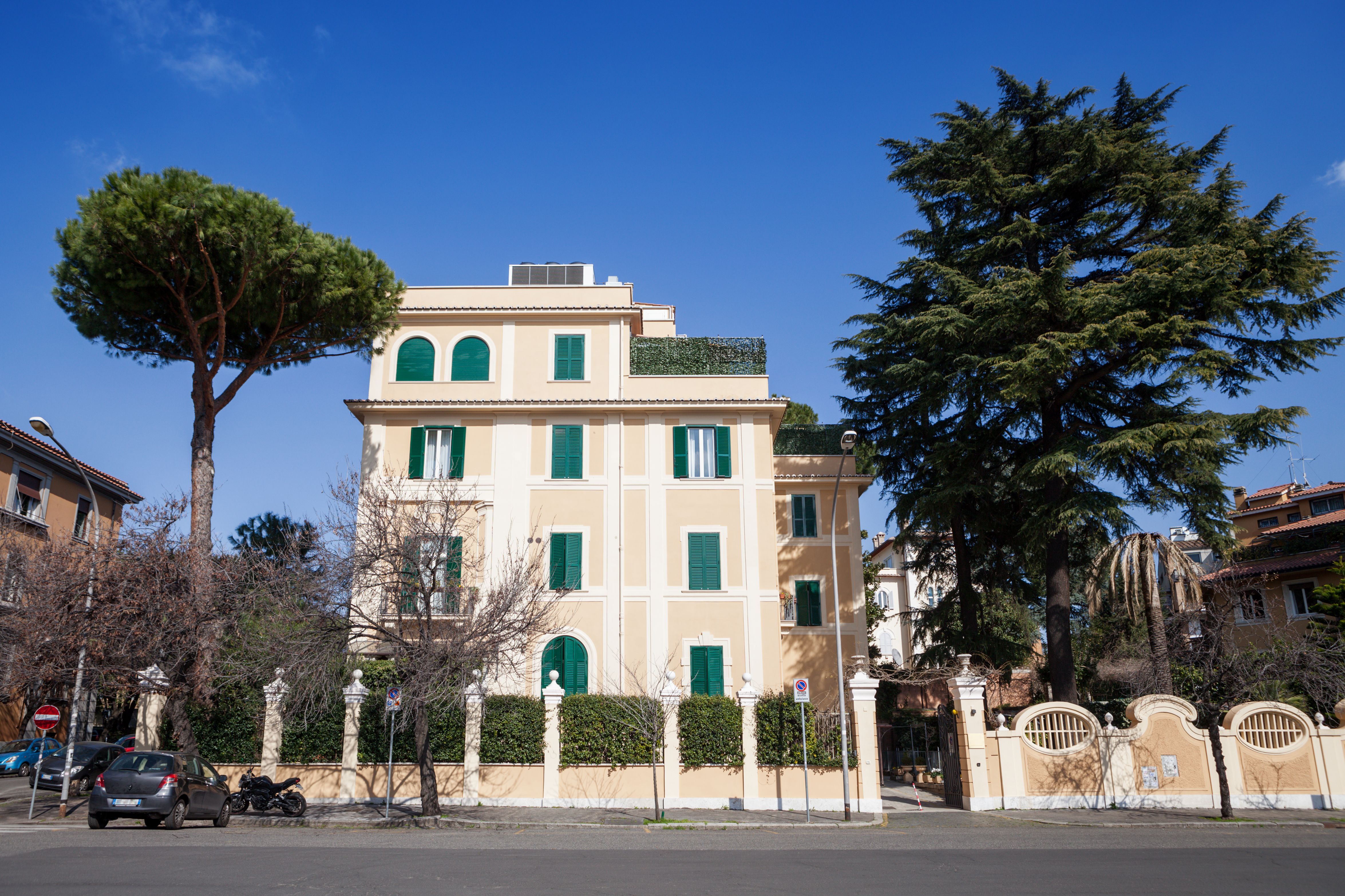 luxury real estate Rome