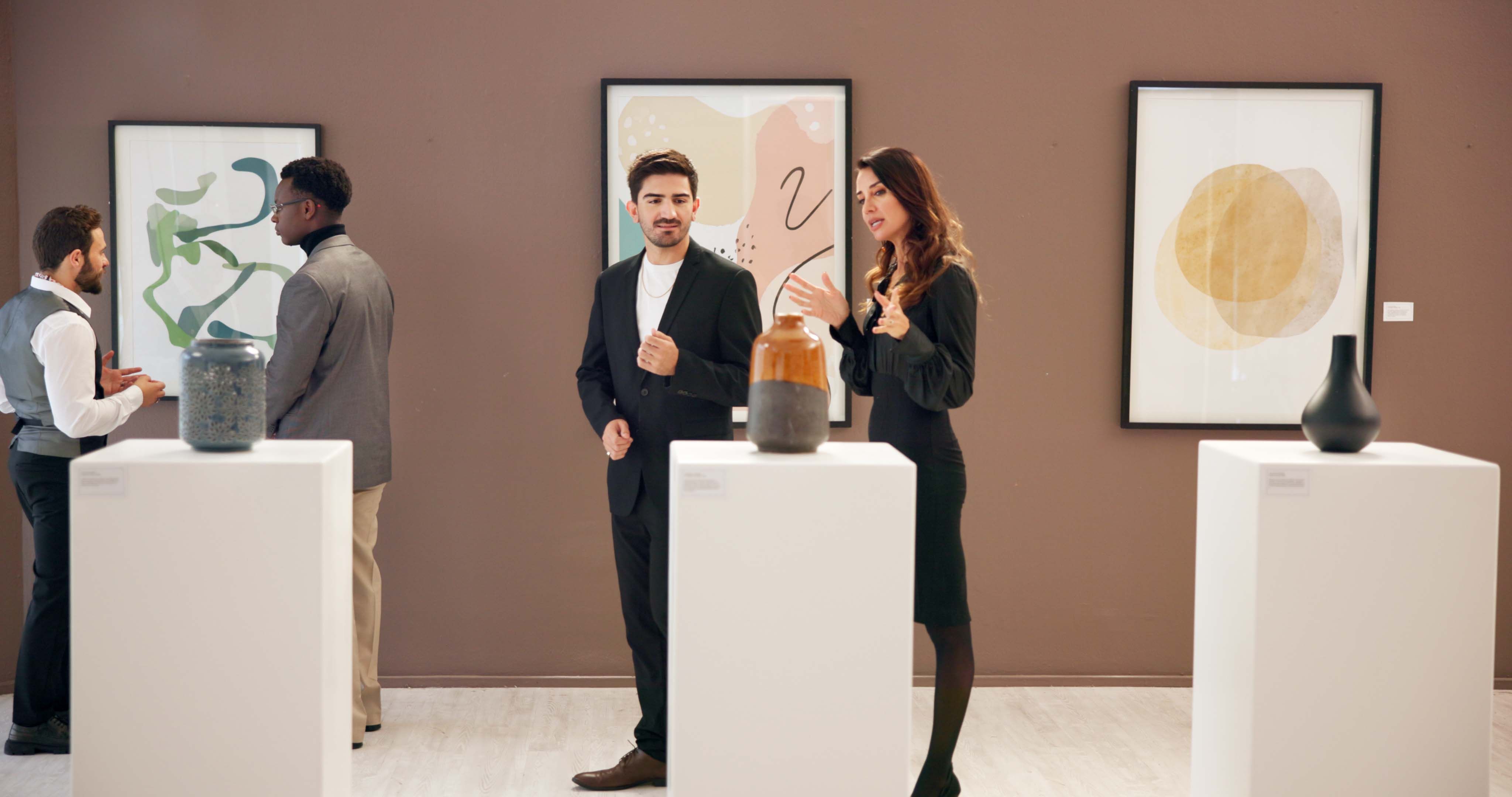 experienced tour guide