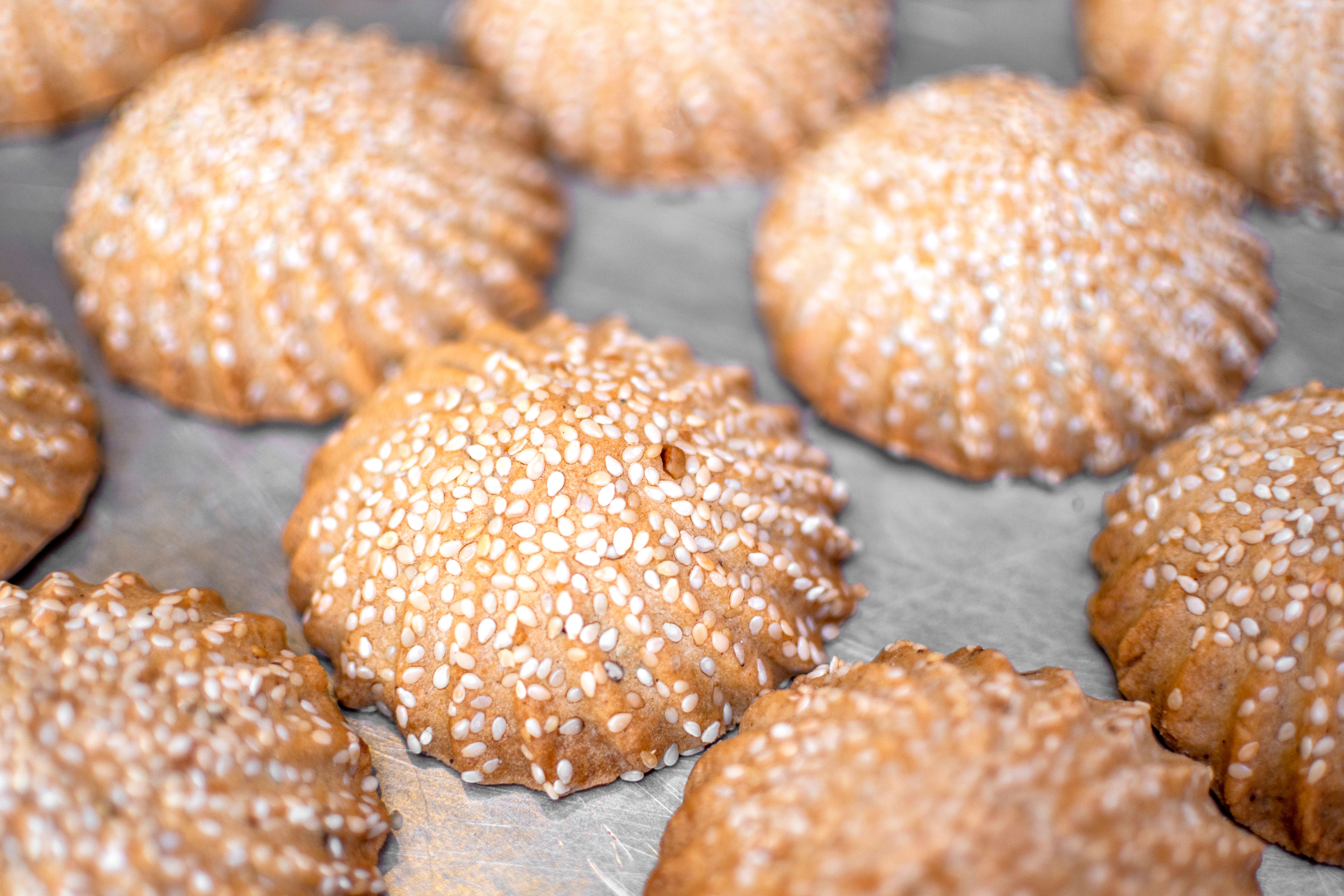 golden sesame cookies