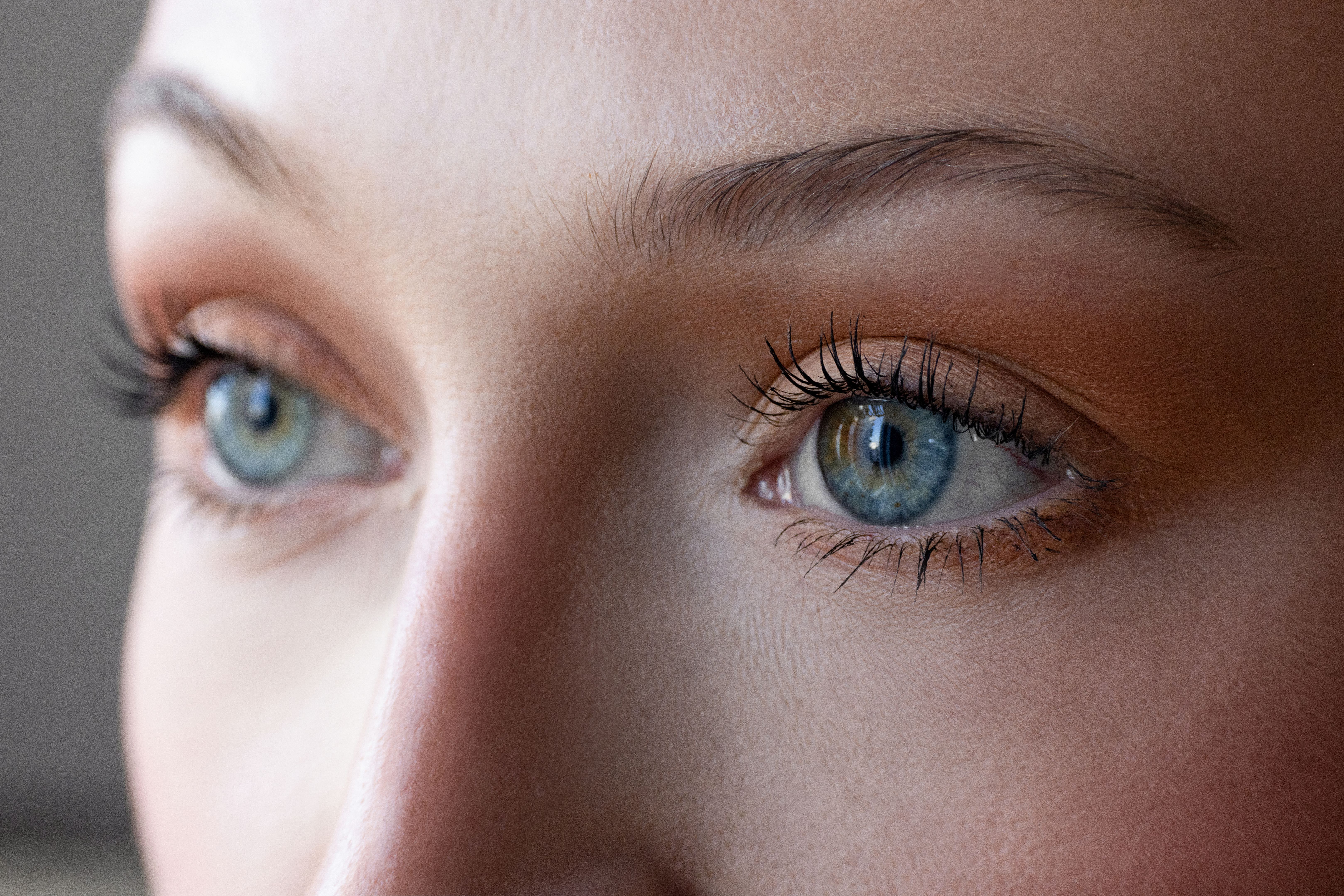 makeup artist research