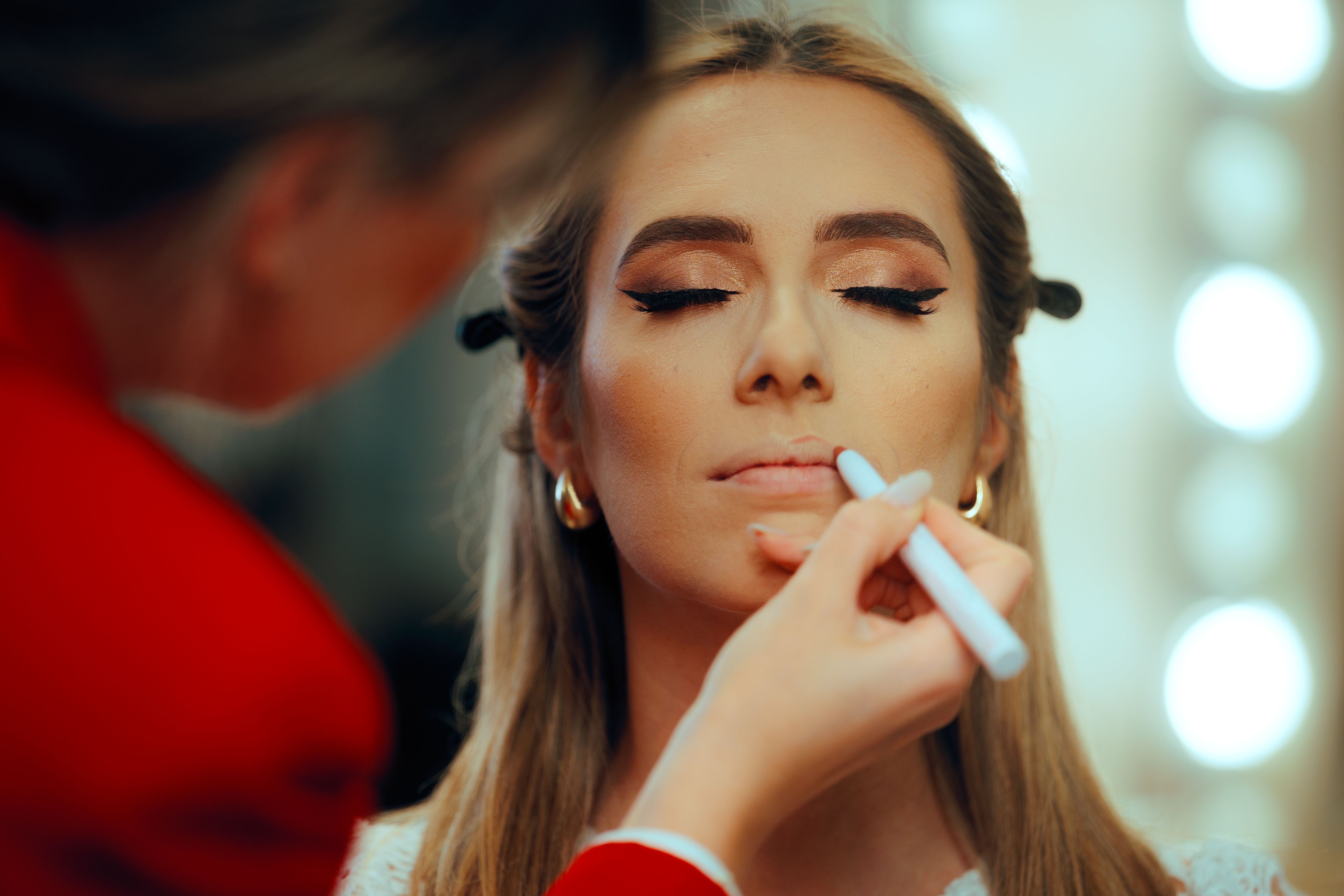 lip liner application