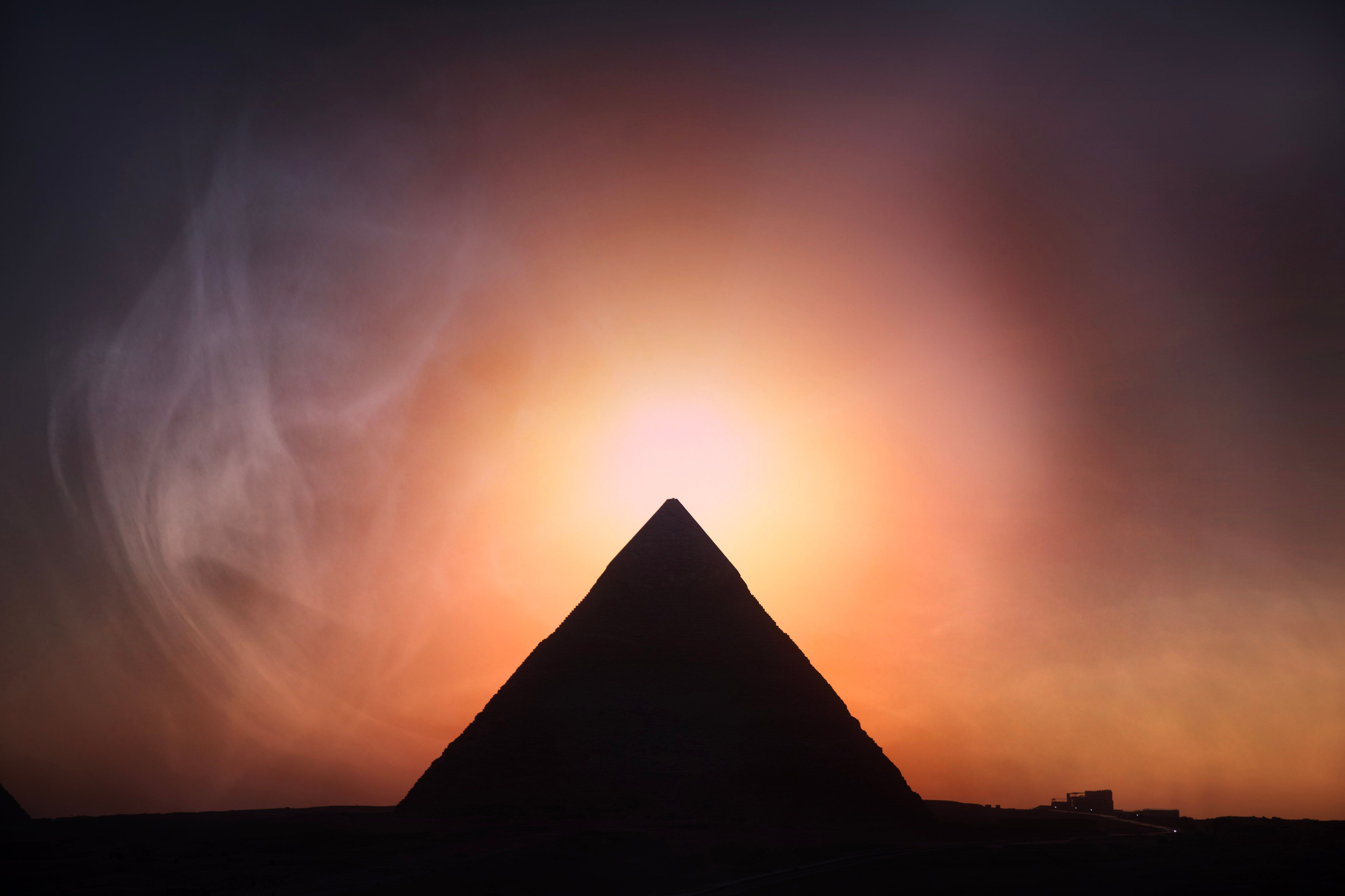 pyramid sunset