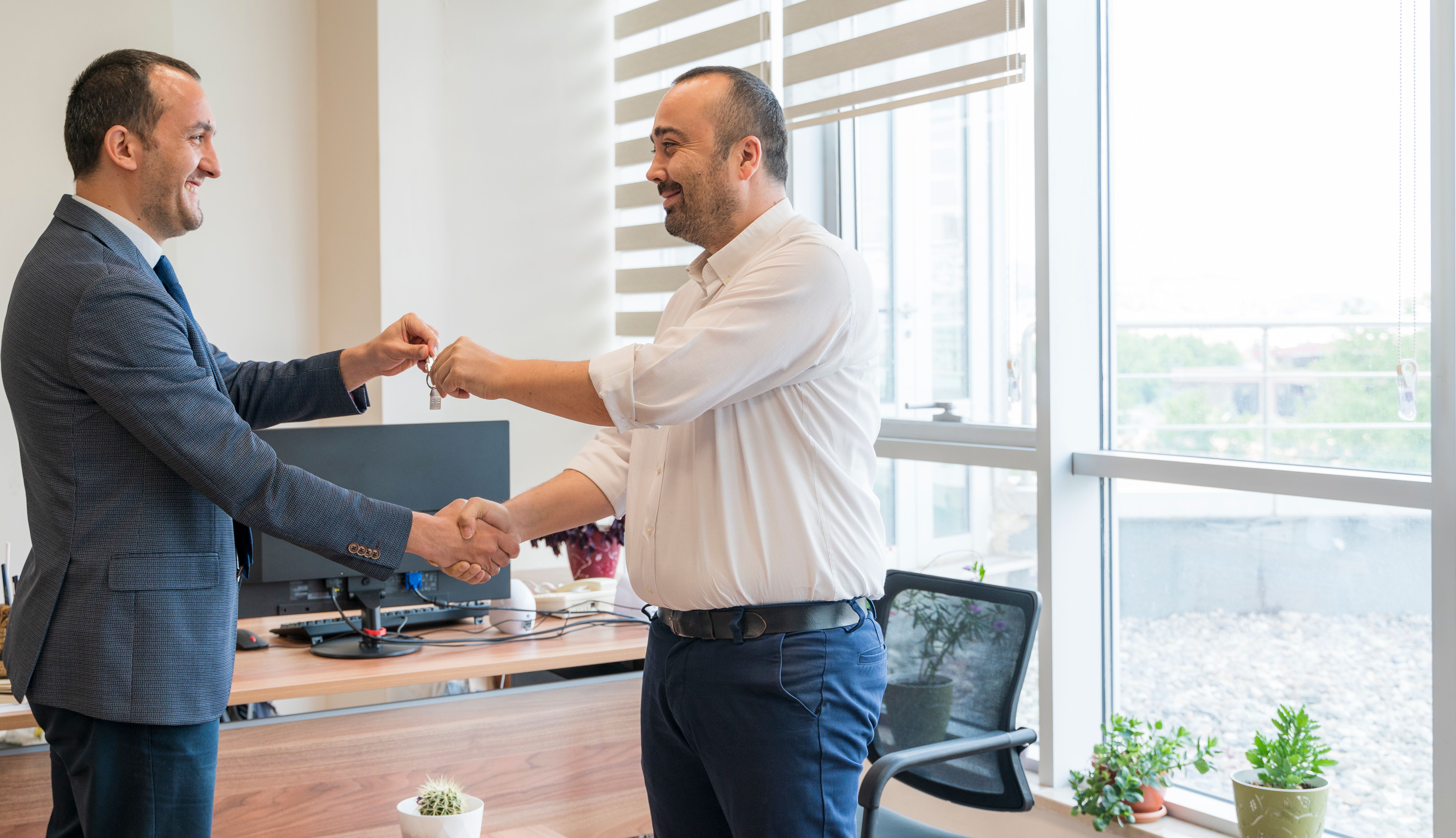 letting agent office