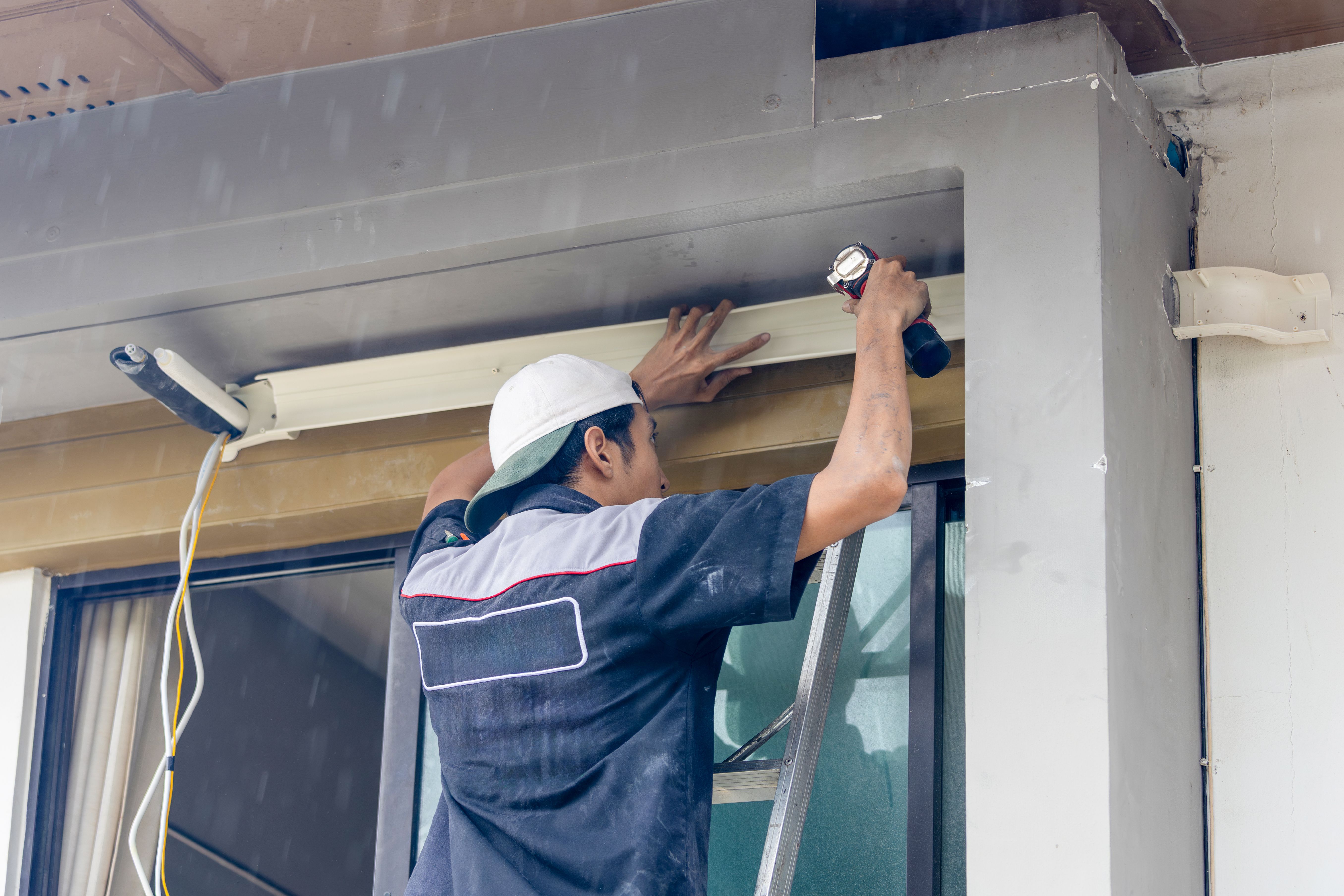 professional awning repair