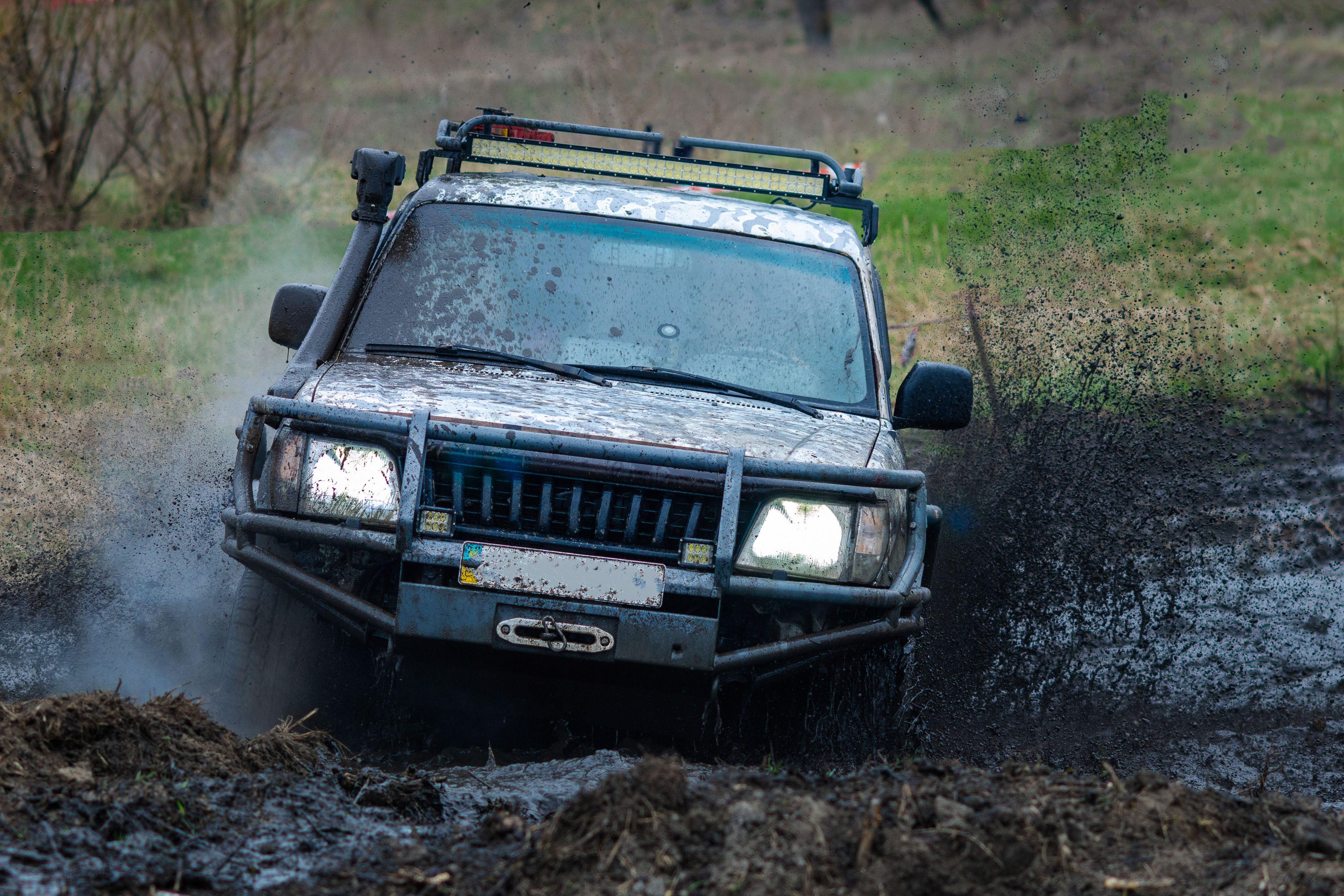 4x4 vehicle off-road