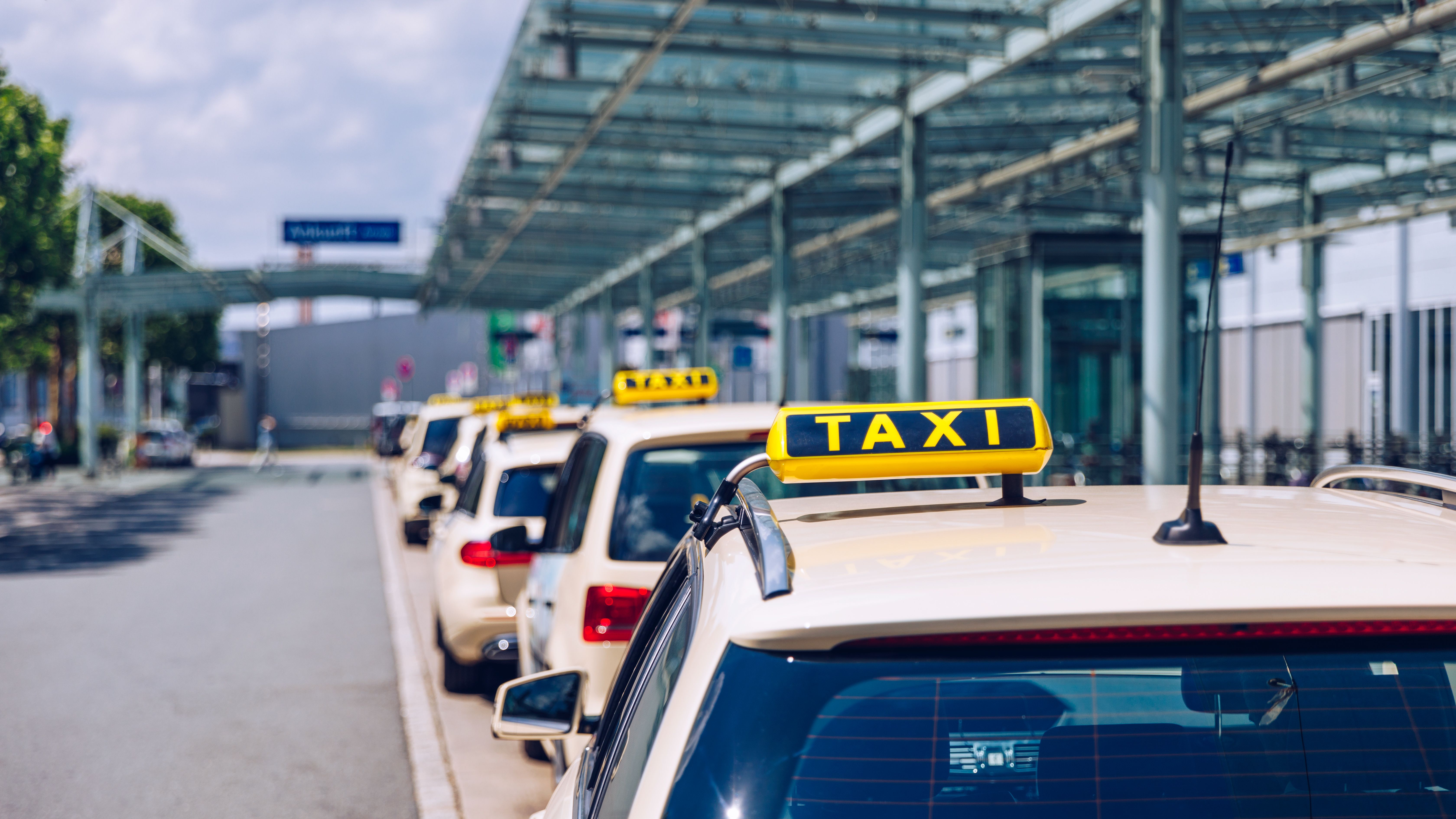 comparing taxi prices