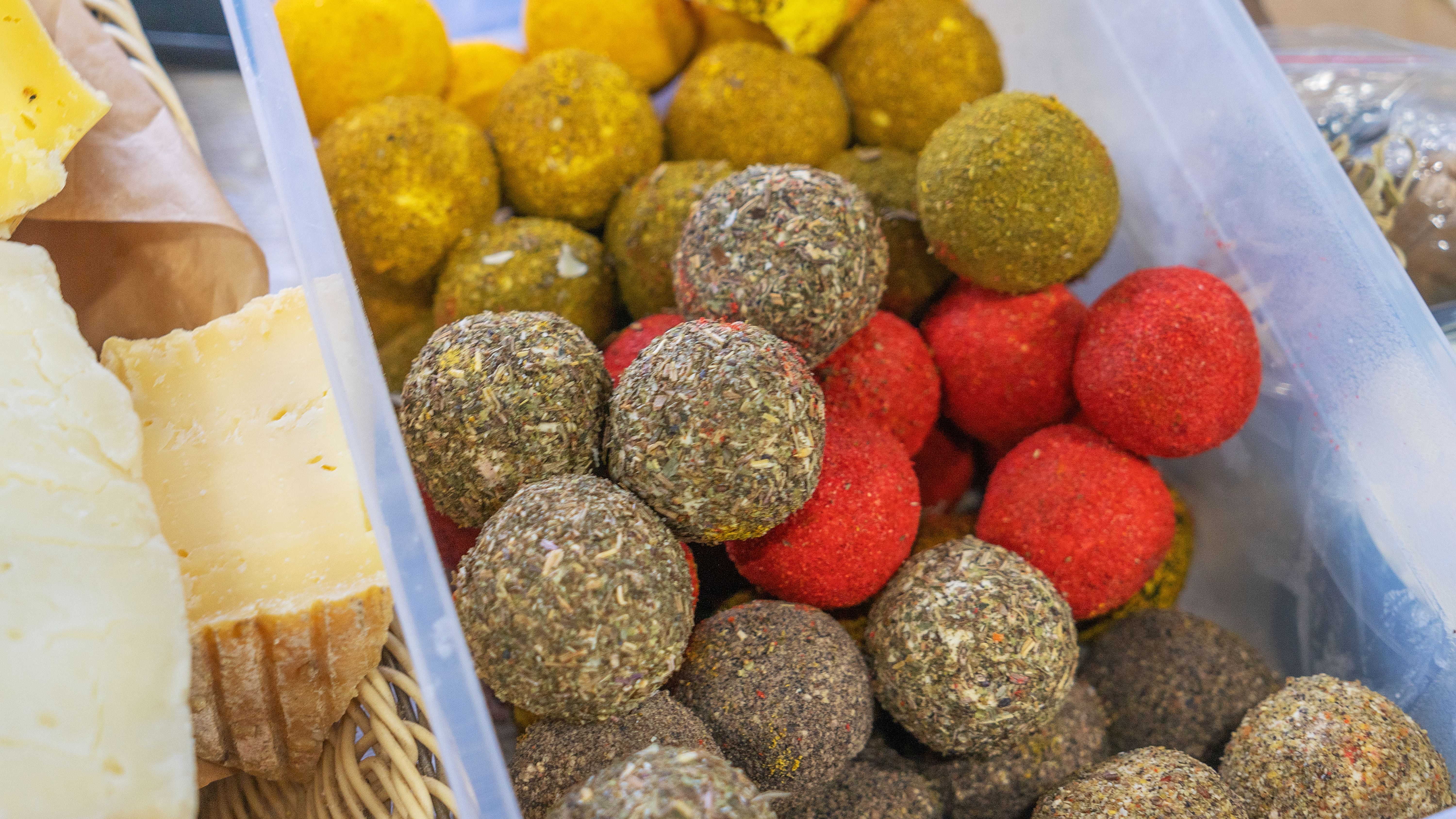 diverse coatings