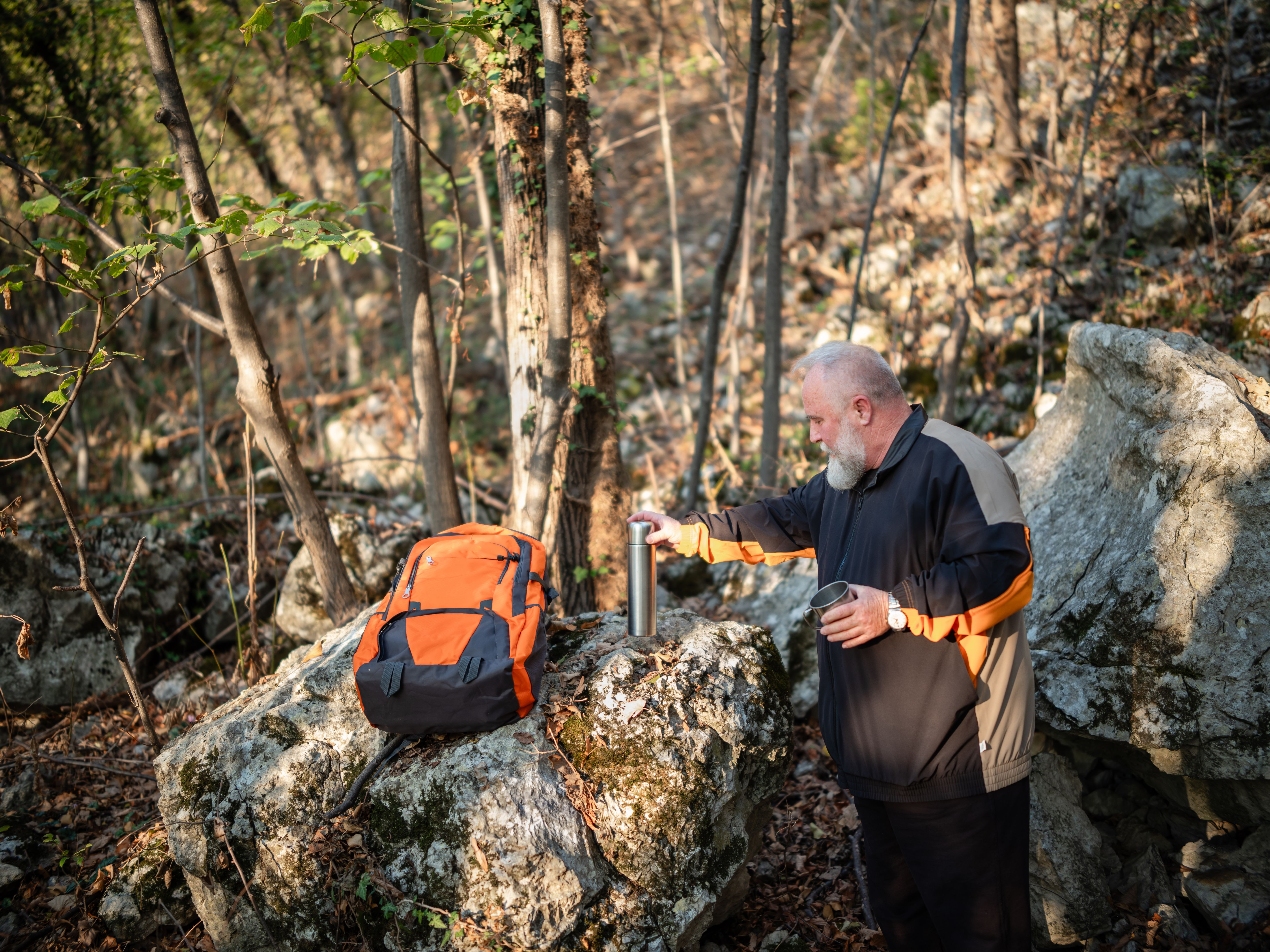 hiking with purifier