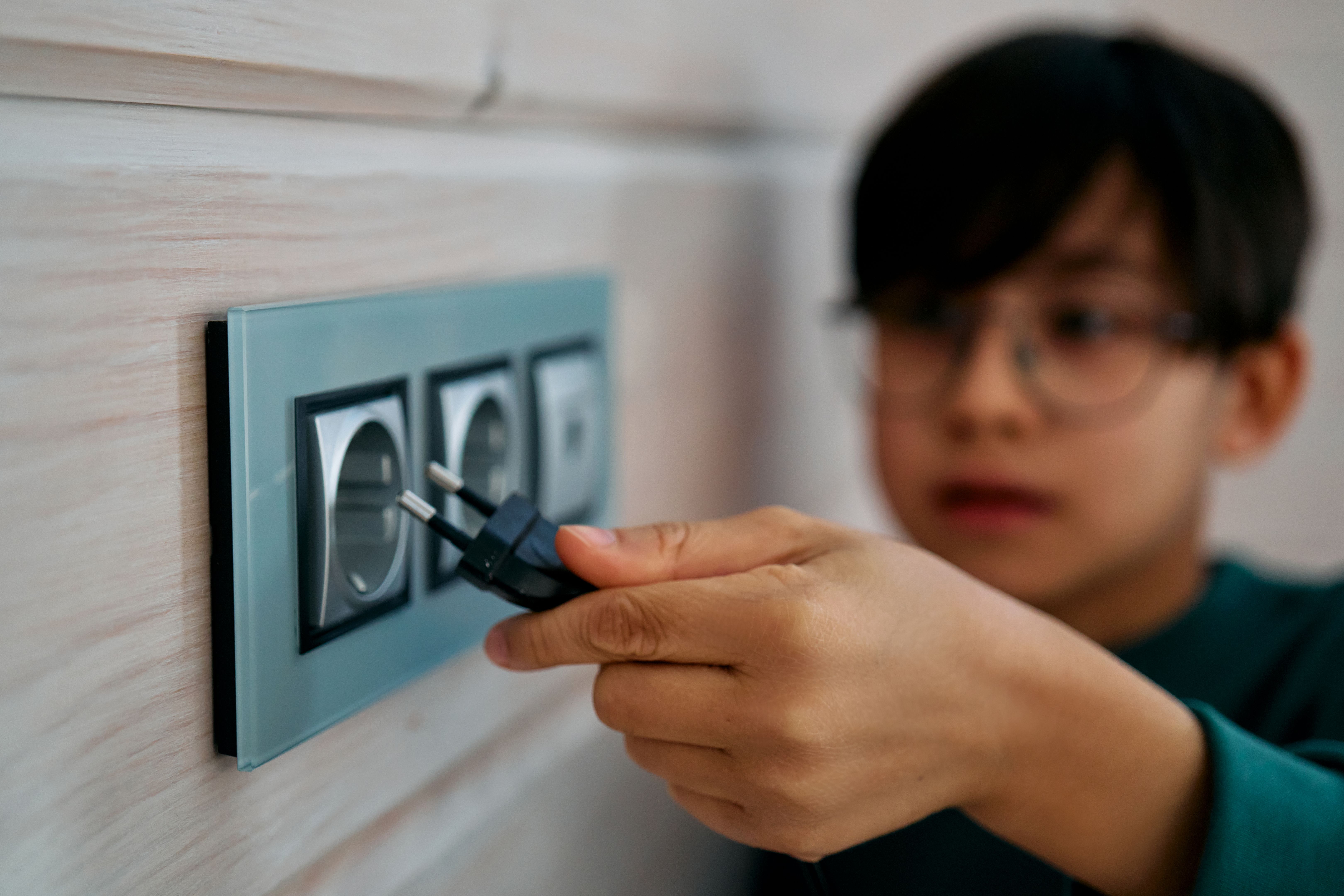 electrical safety home