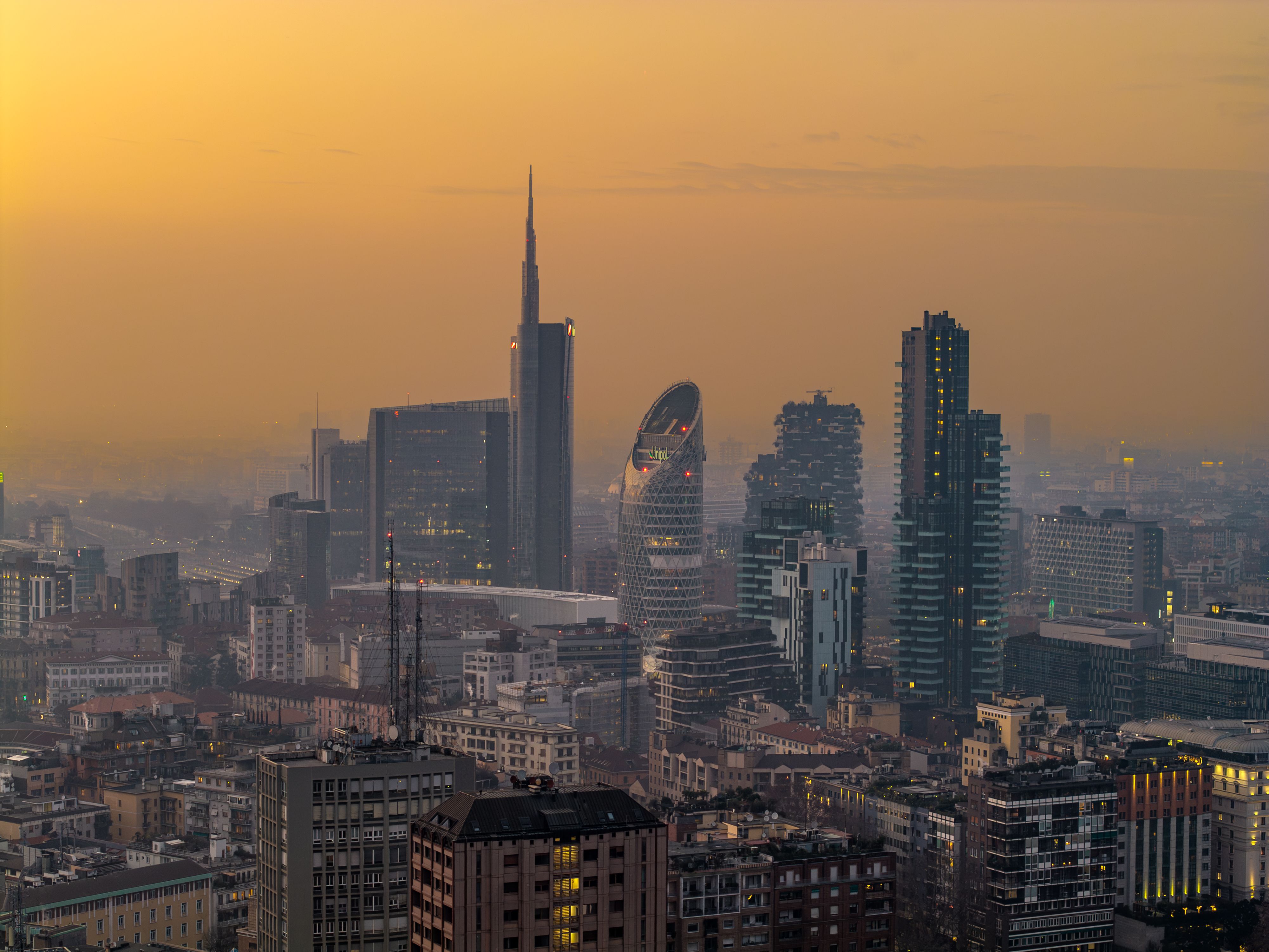 milan skyline